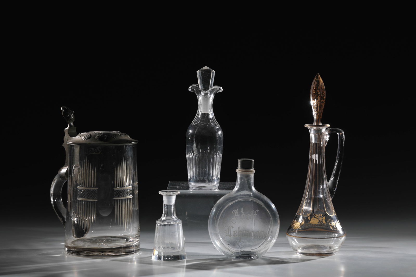 Mixed lot of three carafes, beer mug and snuff bottle (1 of 1)