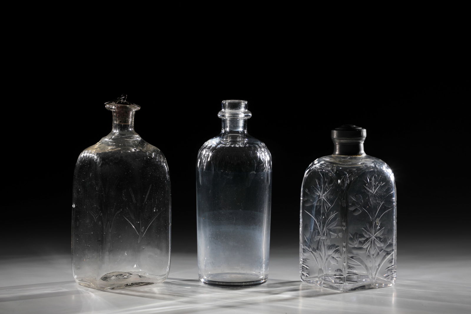 Mixed lot of three vials (1 of 2)