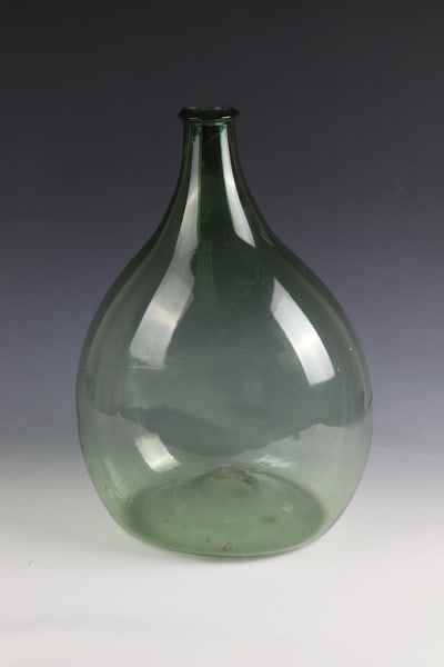 Large storage bottle (1 of 1)