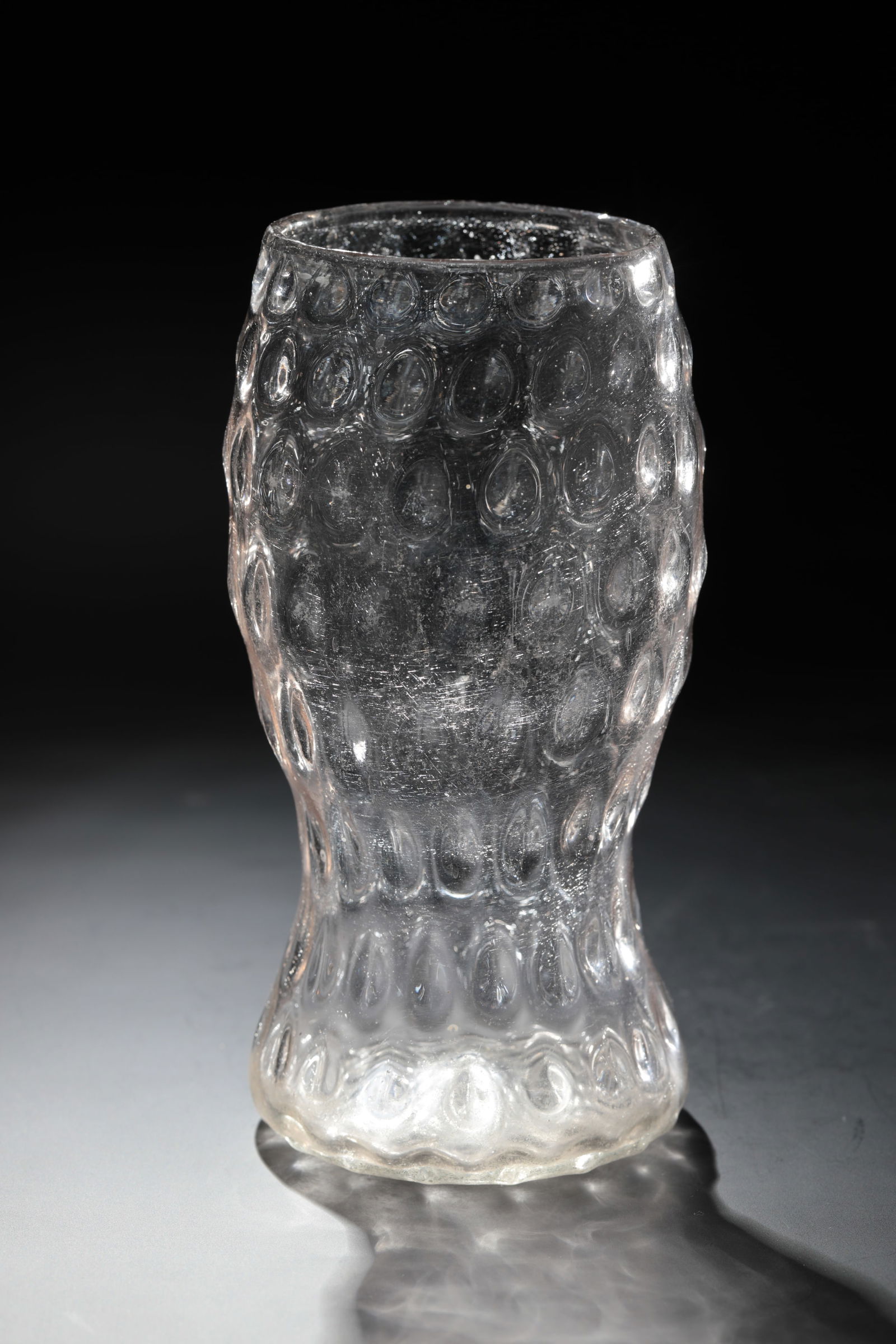 Wart cup: Wart cup South German, probably Black Forest, E. 18. Retracted wall with wart decoration. H. 18 cm