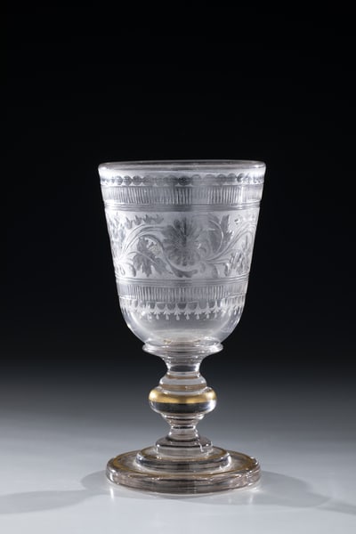 Cup: Potsdam, cup, E. 18th century: stepped disc base with polished tear-off and shaft with pressed ball nodus, partly gilded. On a bell-shaped cuppa, polished flower and leaf ornaments on a matt ground