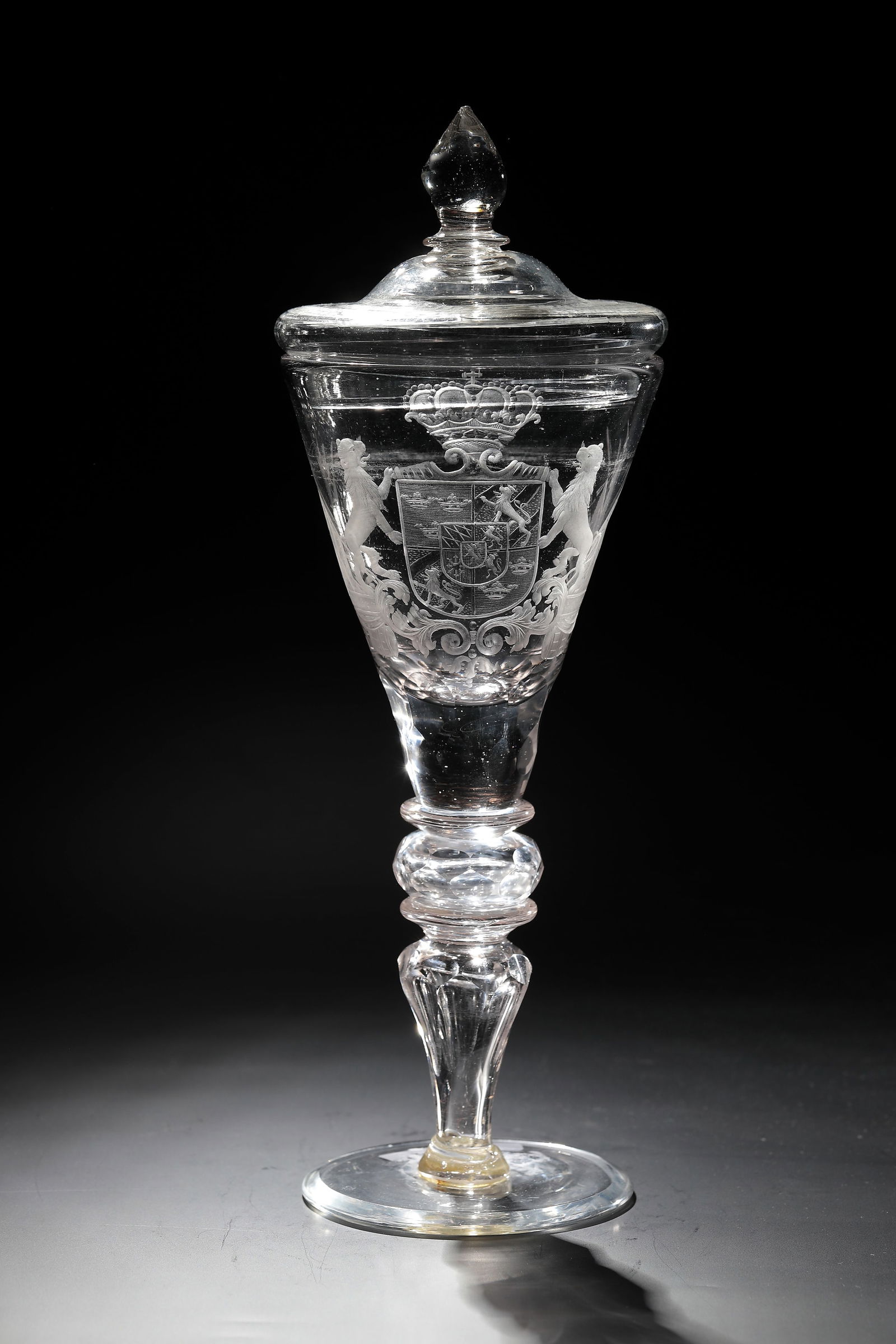 Cup with coat of arms of the Dutch province of Groningen: Cup with coat of arms of the Dutch province of Groningen Middle German or Netherlands, 18th century. Bell base with cut leaf border. Quadruple articulated and faceted shaft with pierced air bubbles.