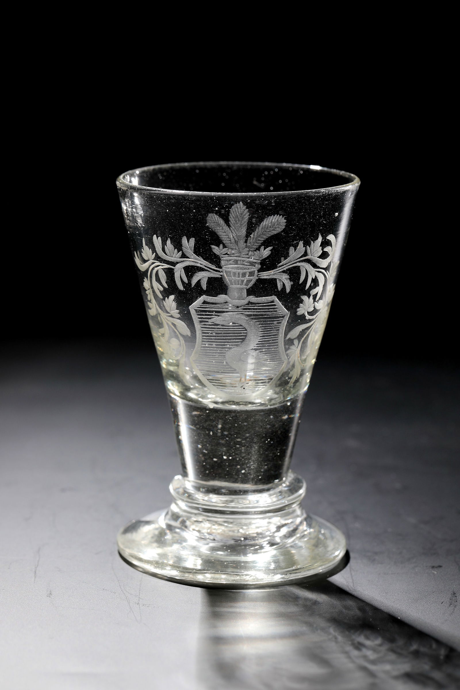 Shot glass with coat of arms Barbara von Swan (1 of 1)