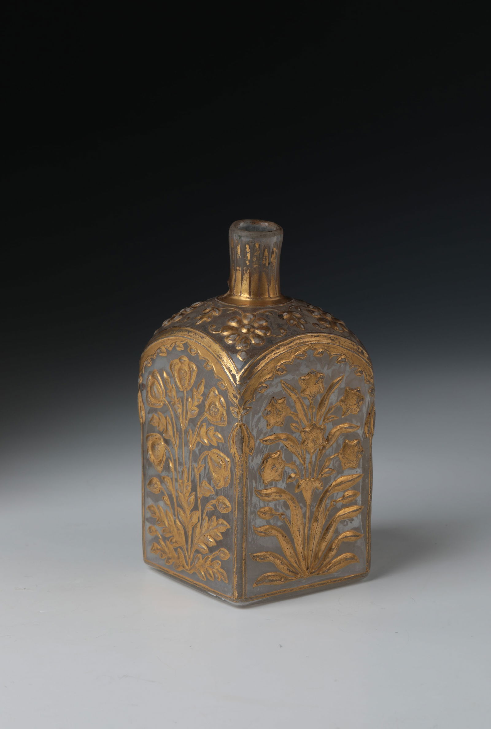 Square bottle with relief decoration in gold (1 of 1)