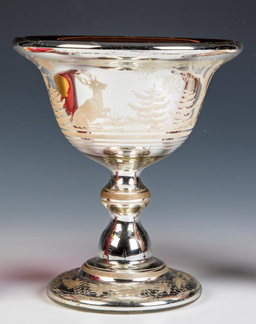 Foot shell made of peasant silver: Foot bowl made of peasant silver, Bohemia, c. 1860, amber interior. On foot wreath of leaves, on Kuppa surrounding forest landscape with deer. Original sealed. H. 17 cm