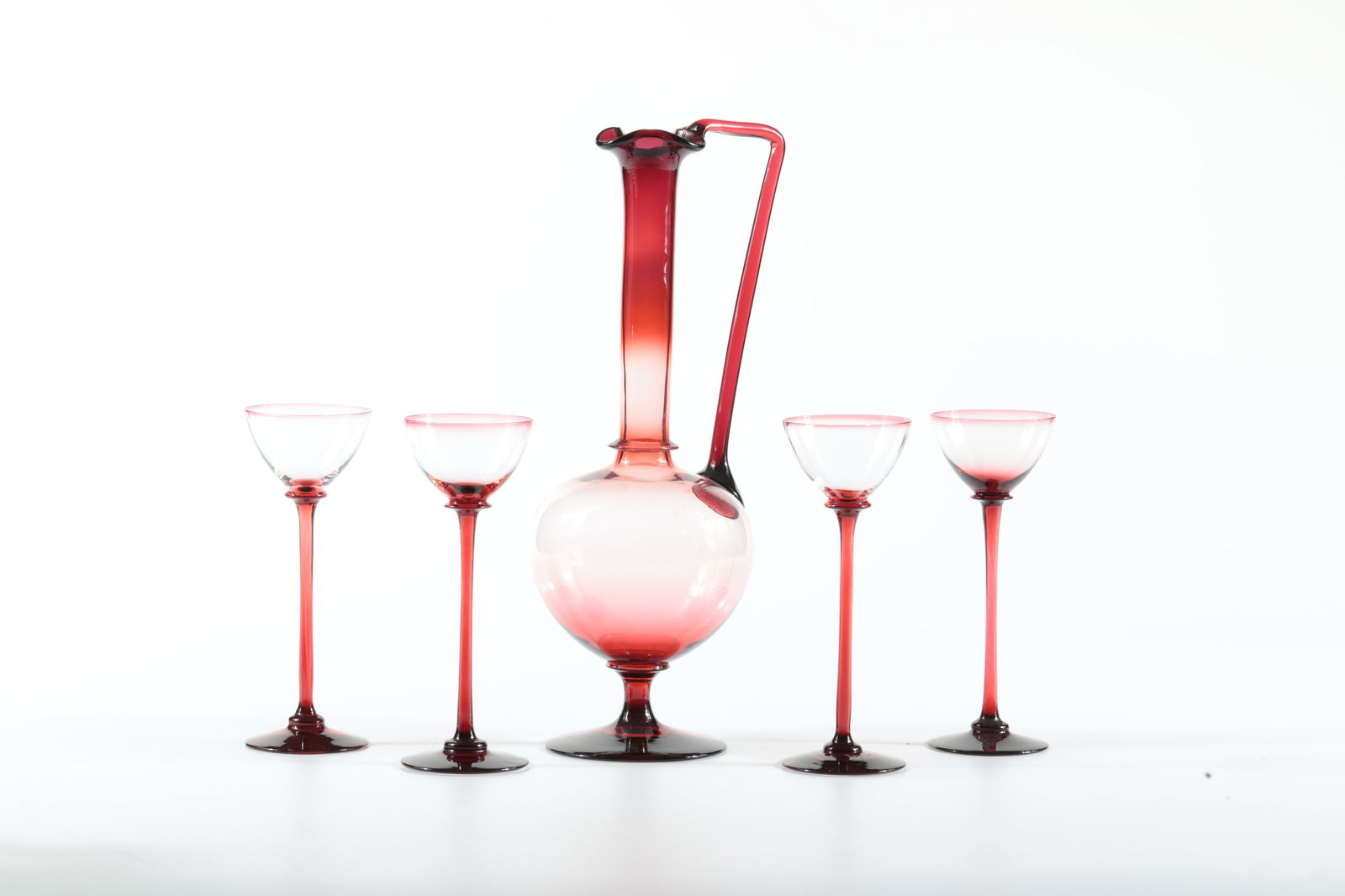 Sports liqueur pot and four liqueur glasses (1 of 1)