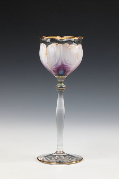 Rare stem jar: Rare stem glass Gräflich Harrach'sche Glasfabrik, Neuwelt, 1900 - 1901 Colourless glass. The cuppa is painted inside and outside in multicolored transparent enamel. Contour drawing in polished gold.