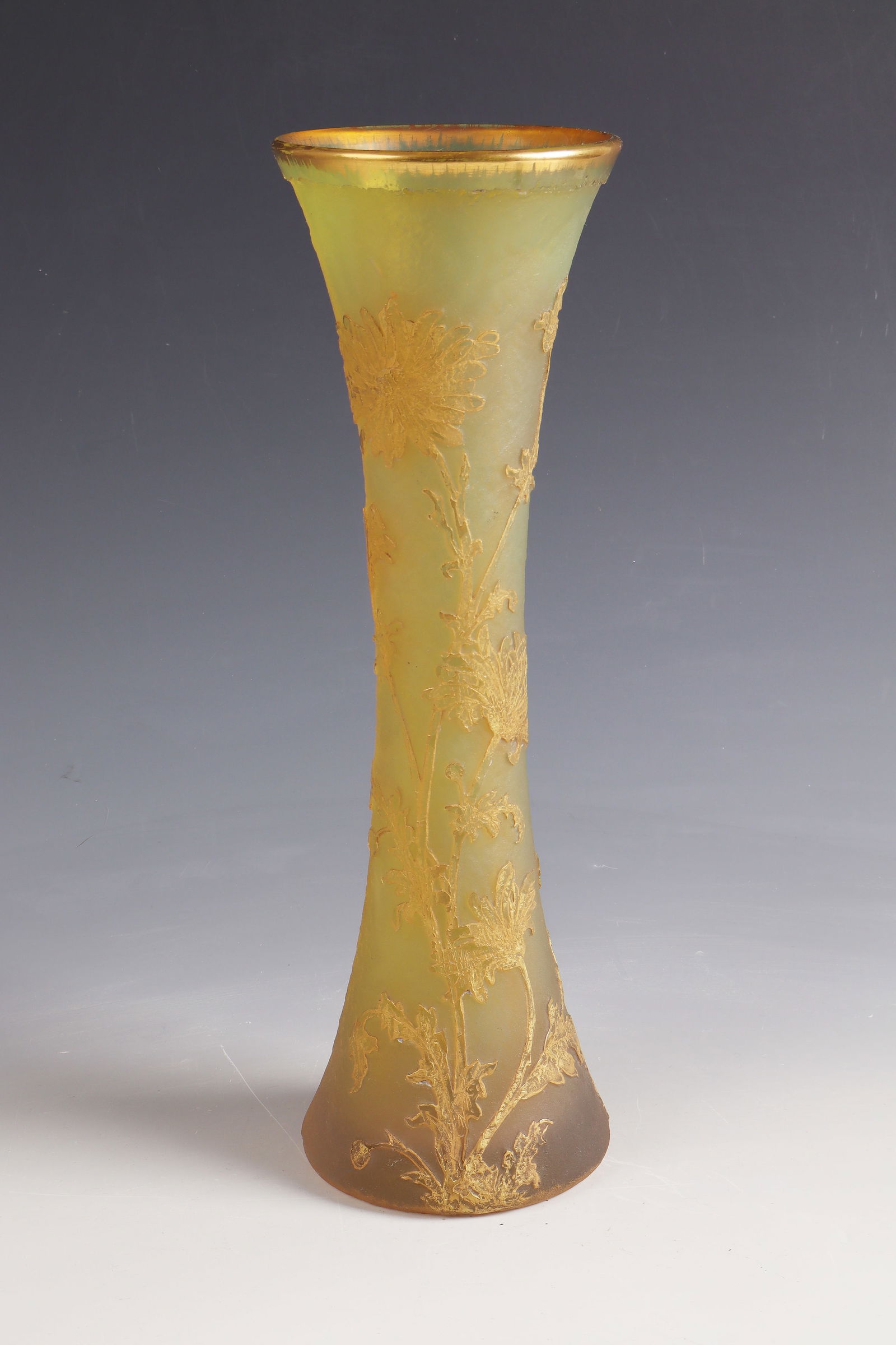 Vase ''Chrysanthèmes'' (1 of 1)