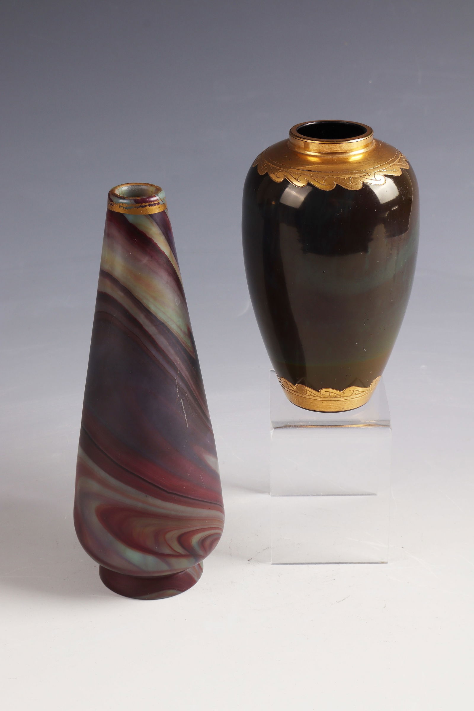 2 vases: 2 vases Cristallerie de Sèvres, c. 1890 and vase, France, c. 1900 - 1910 opaque colored marbled glass, partly frosted. Partially etched and gilded décor. A vase on the underside inscribed: Sèvres (