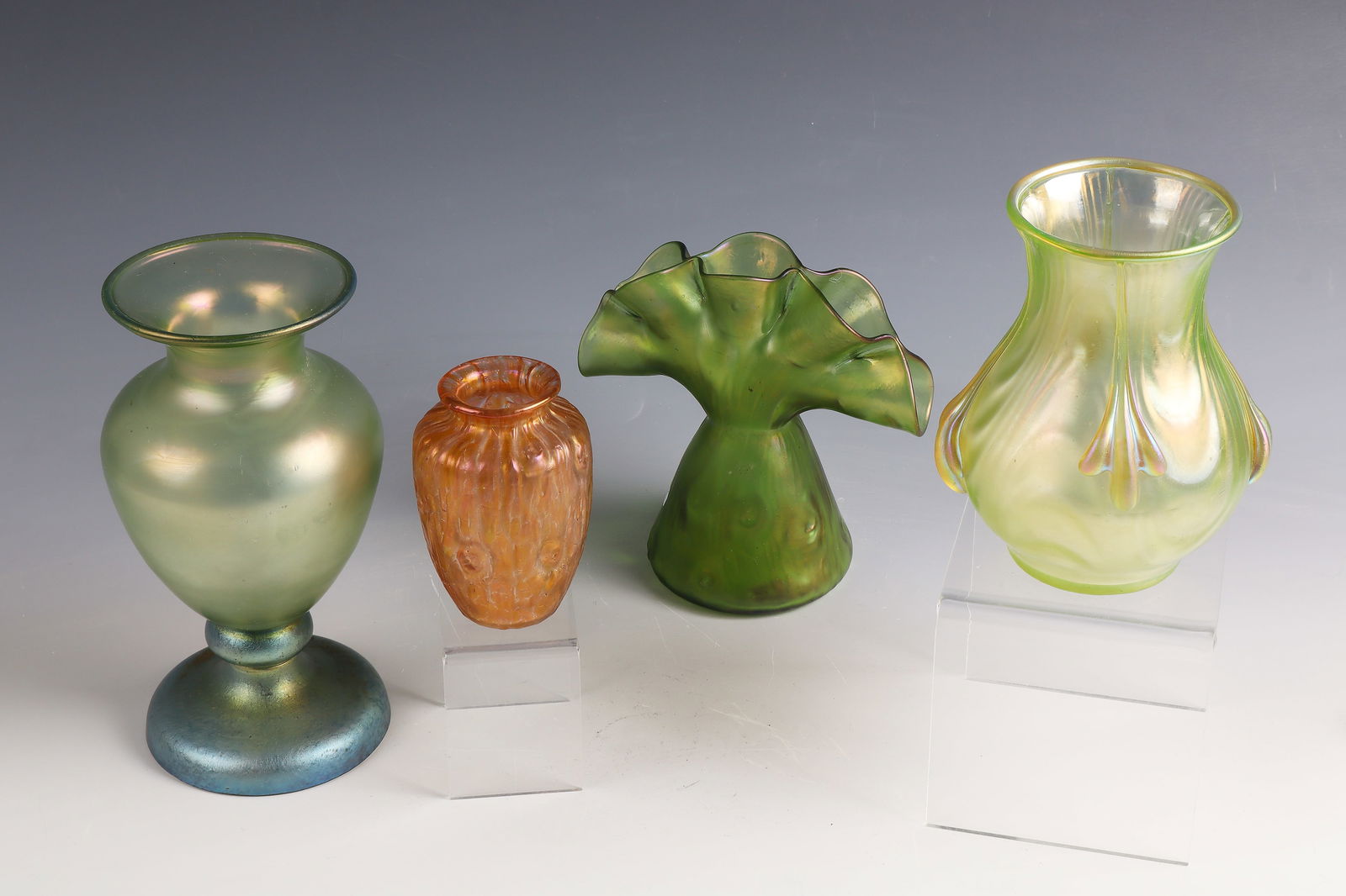 4 vases (1 of 1)