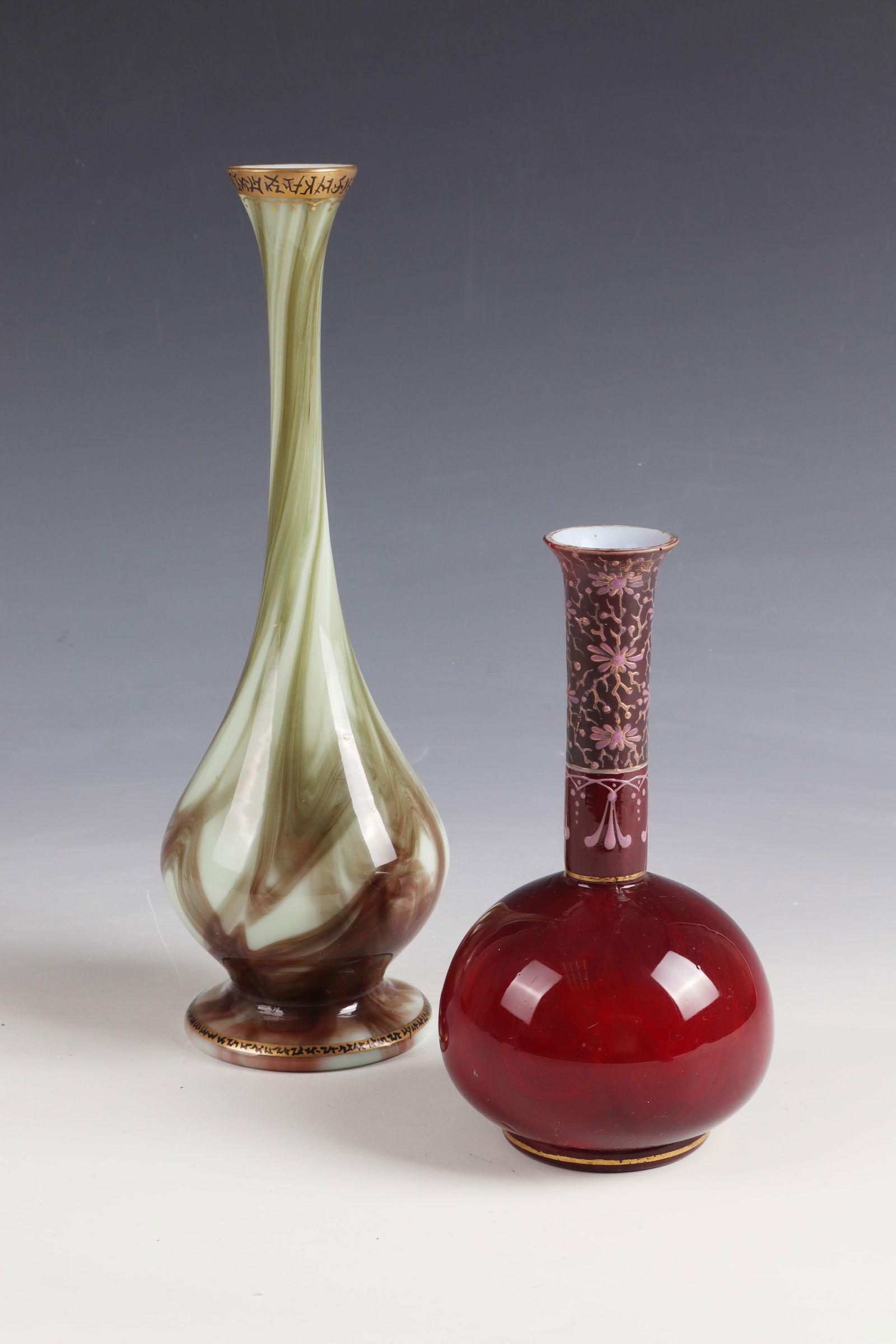 2 long-neck vases ''Carnelian'' and ''Onyx'' (1 of 1)
