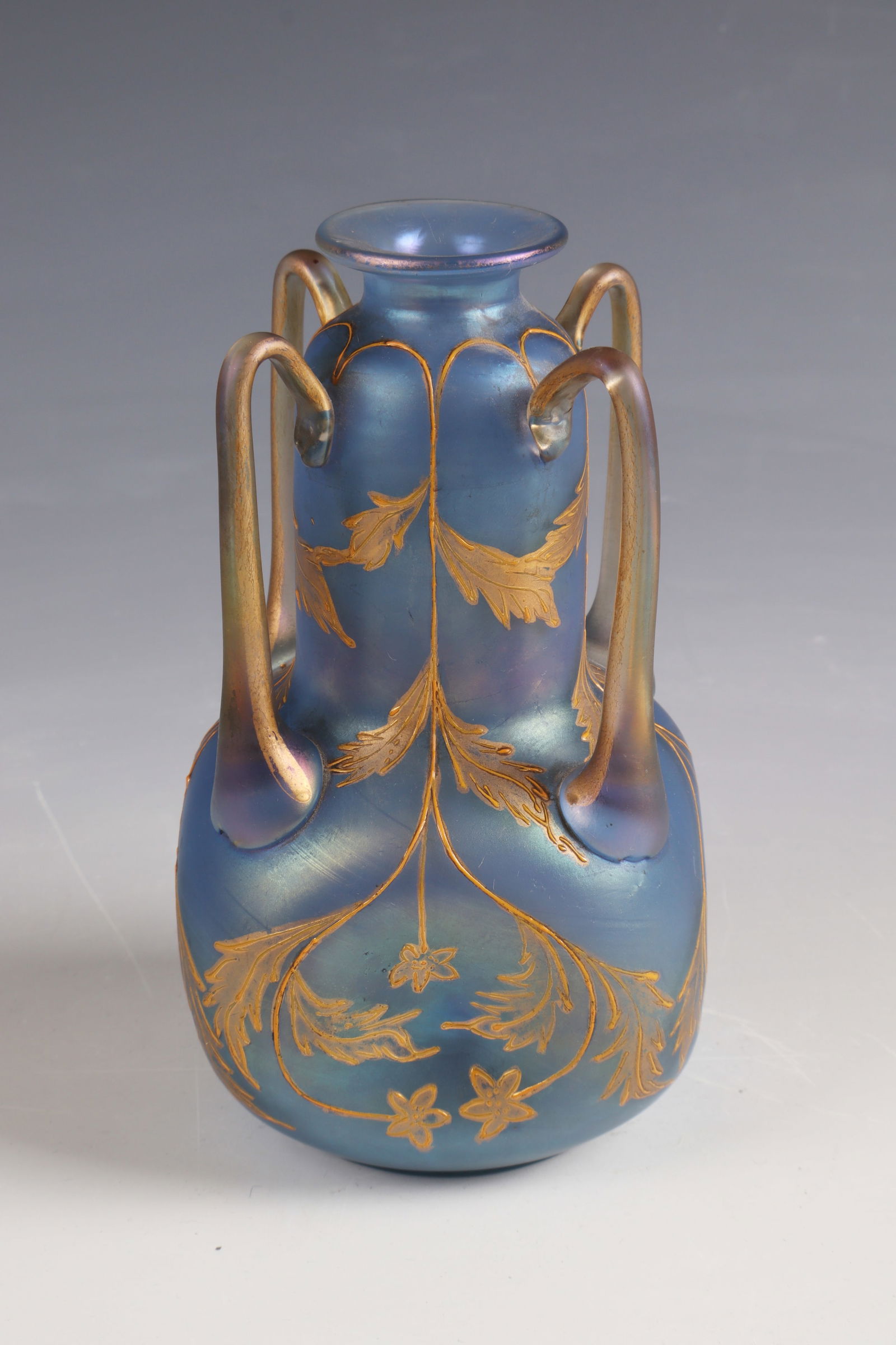 Handle vase (1 of 1)