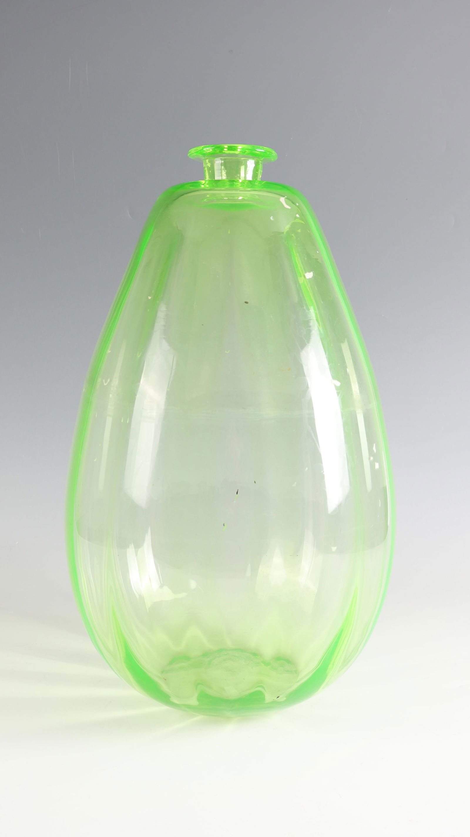 Large Vase: Large vase Glasfabriek Leerdam, 1924 - 1925 - Design: Chris Lebeau Green, optically blown glass. Reference: 'CL' (etching stamp in ligature). H. 41 cm Lit.: G. Cappa, Le Genié Verrier de l'Europe, ed
