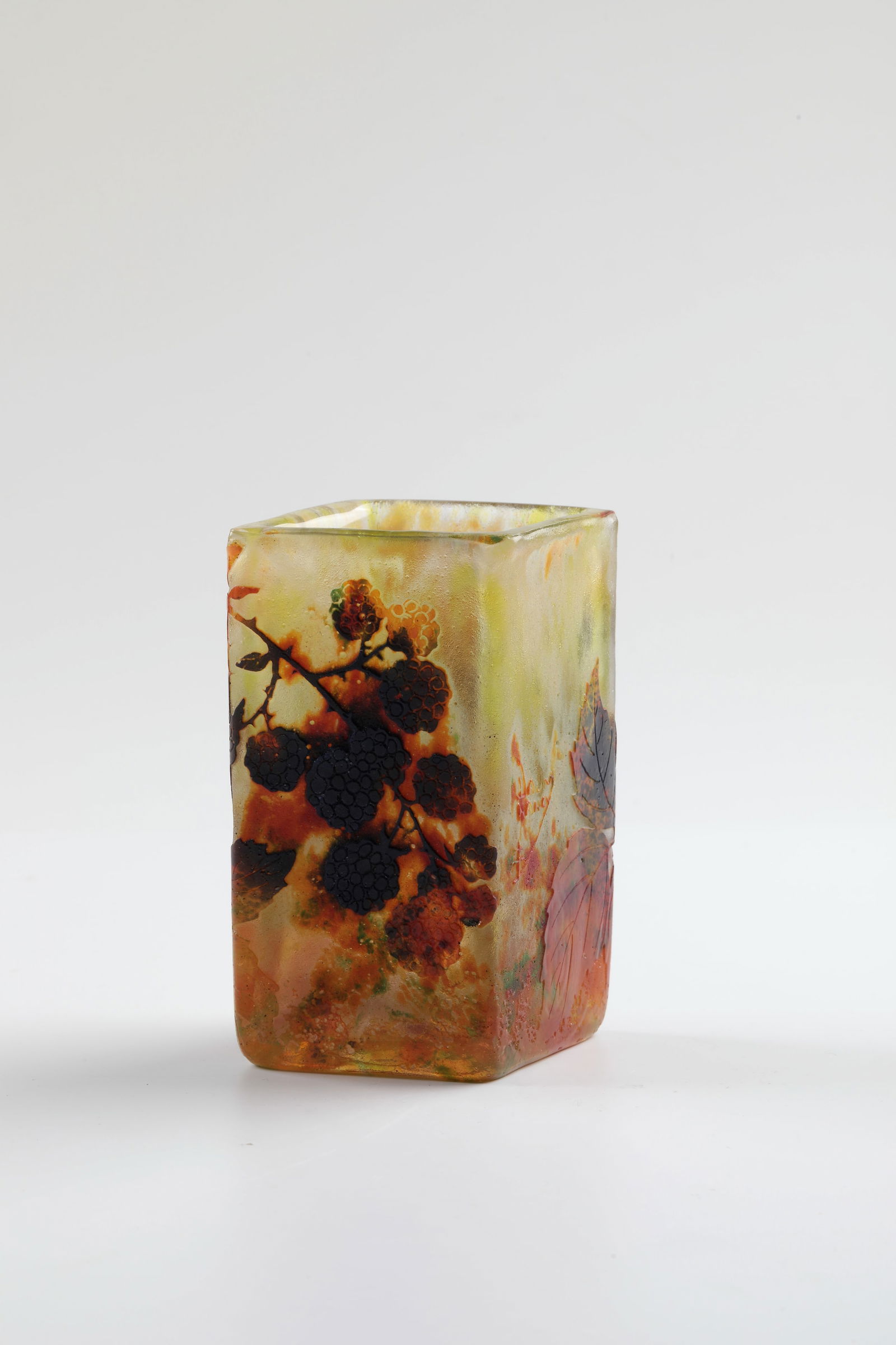 Square vase with ''Mûres'' blackberry decoration (1 of 1)