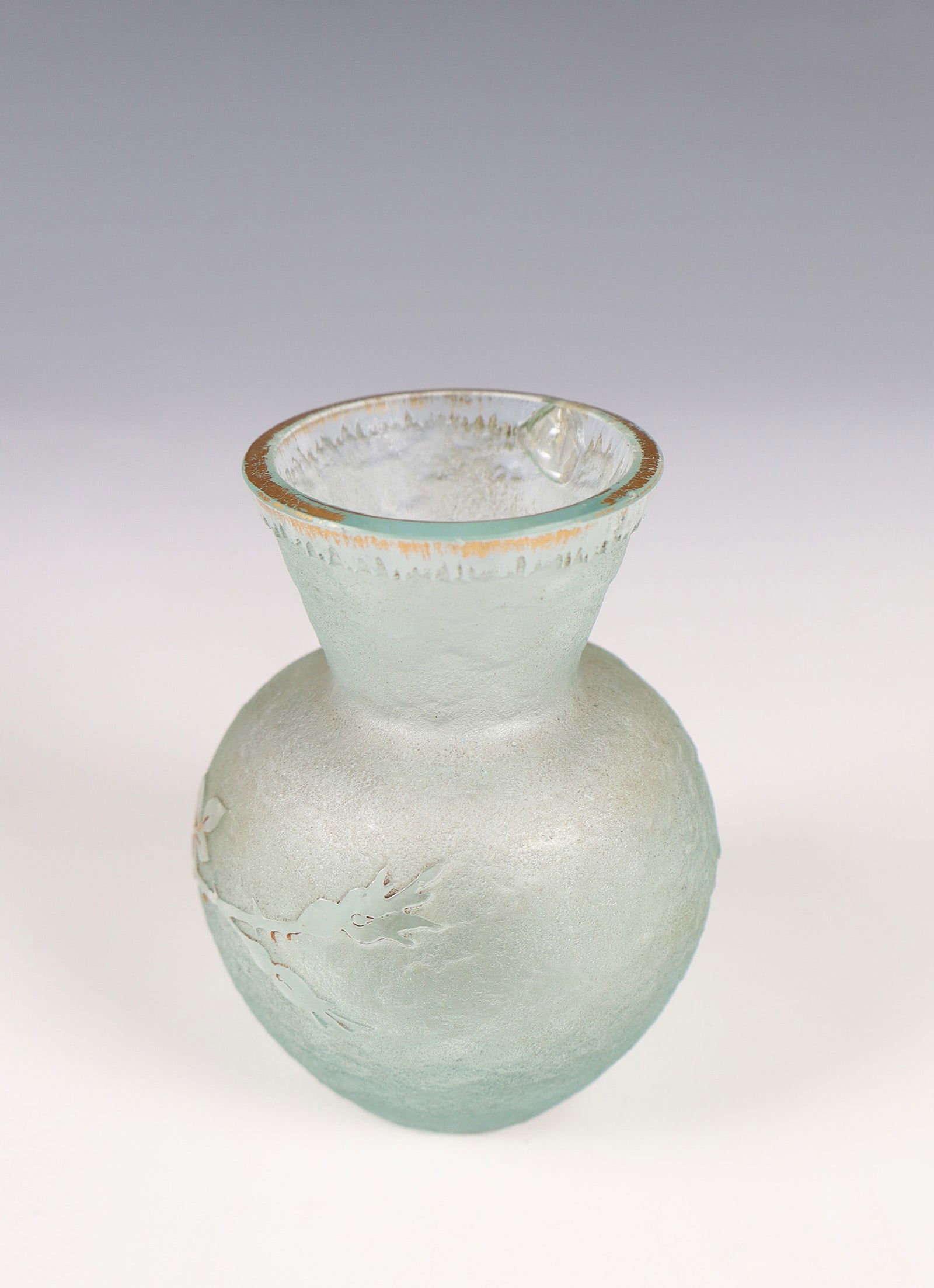 Vases with dog rose: Vases with dog rose Daum Frères, Nancy, c. 1900 Colourless glass, turquoise blue on the inside. Flat etched decoration on an ice-glass-like ground on the visible side: dog rose branch with buds and