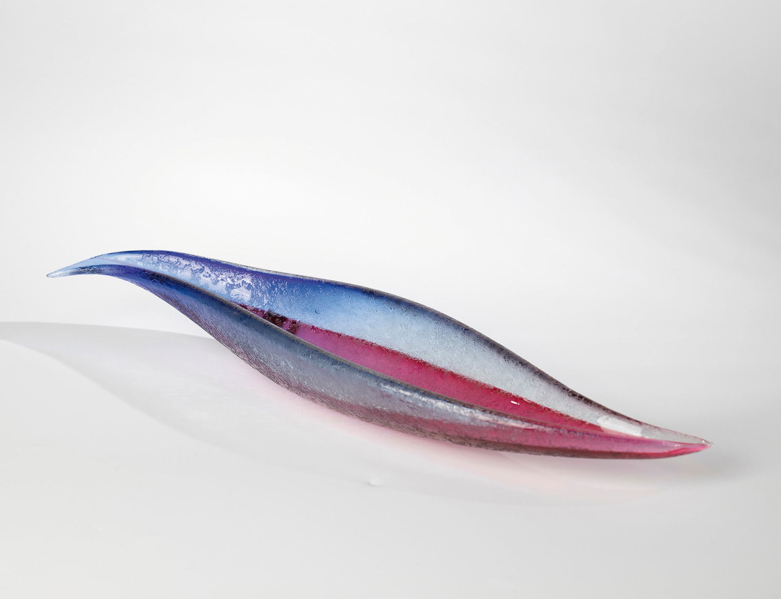 Leaf bowl ''Corroso'': Leaf bowl ''Corroso'' Flavio Poli (design), Seguso Vetri d'Arte for Compagnia di Venezia e Murano - Pauly & C., Murano, c. 1950 Colourless glass with light blue and violet underlays ('Sommerso'). The