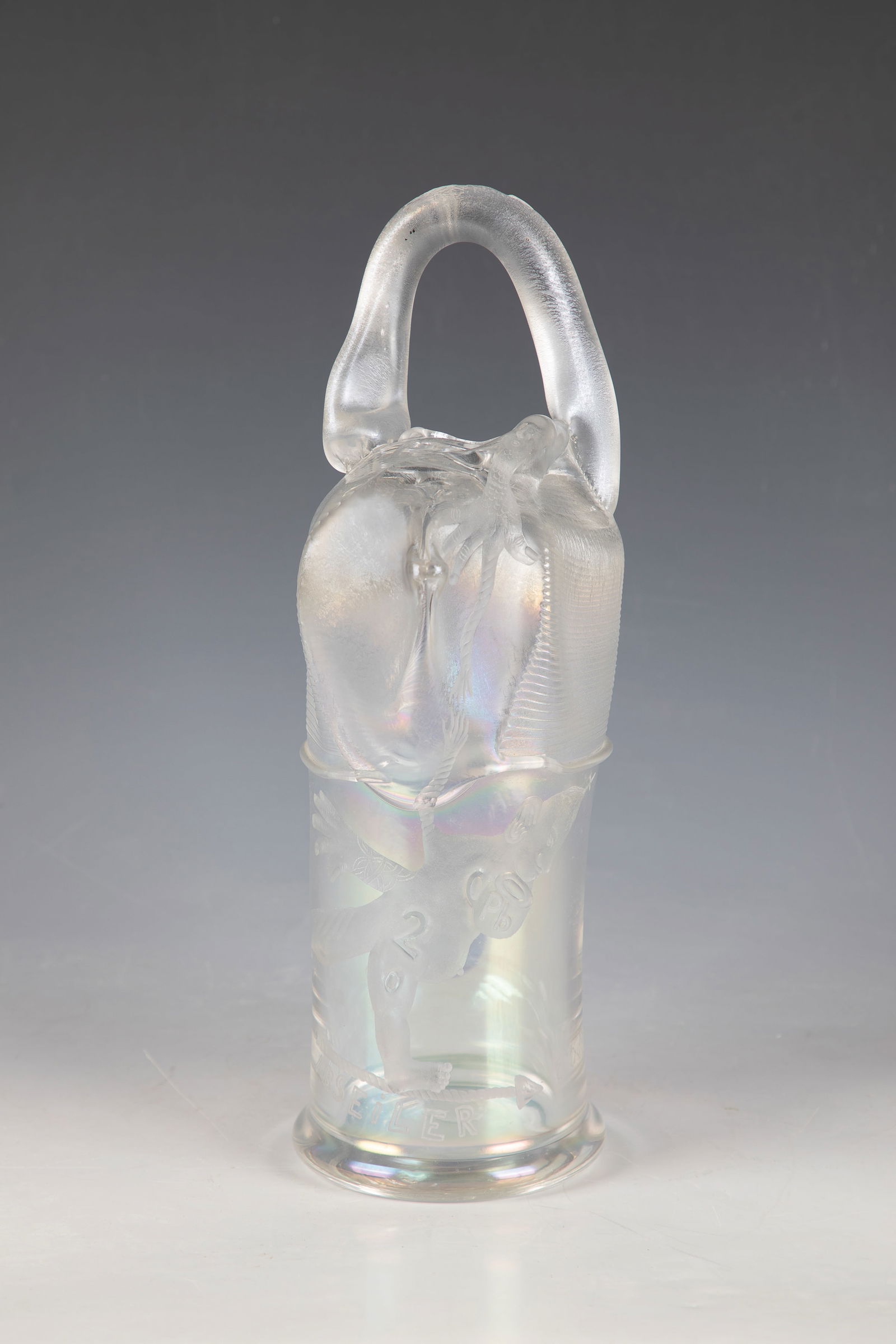 Vase object ''Abseiler'': Vase object ''Abseiler'' Erwin Eisch, 1983 Colourless glass, freely blown and shaped. Fancy décor engraved in frosted deep cut. Partly heavily iridescent. Engraved titled: ABSEILER. Signed: E. Eisch