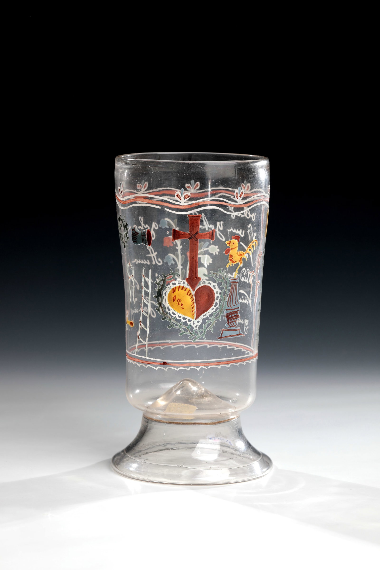 Foot cup with Arma Christi: Foot cup with Arma Christi Allgäu, dated 1764 Colourless, thin-walled glass with tear-off. Melted, trumpet-shaped foot. On the almost cylindrical wall in polychrome enamel painting the instruments