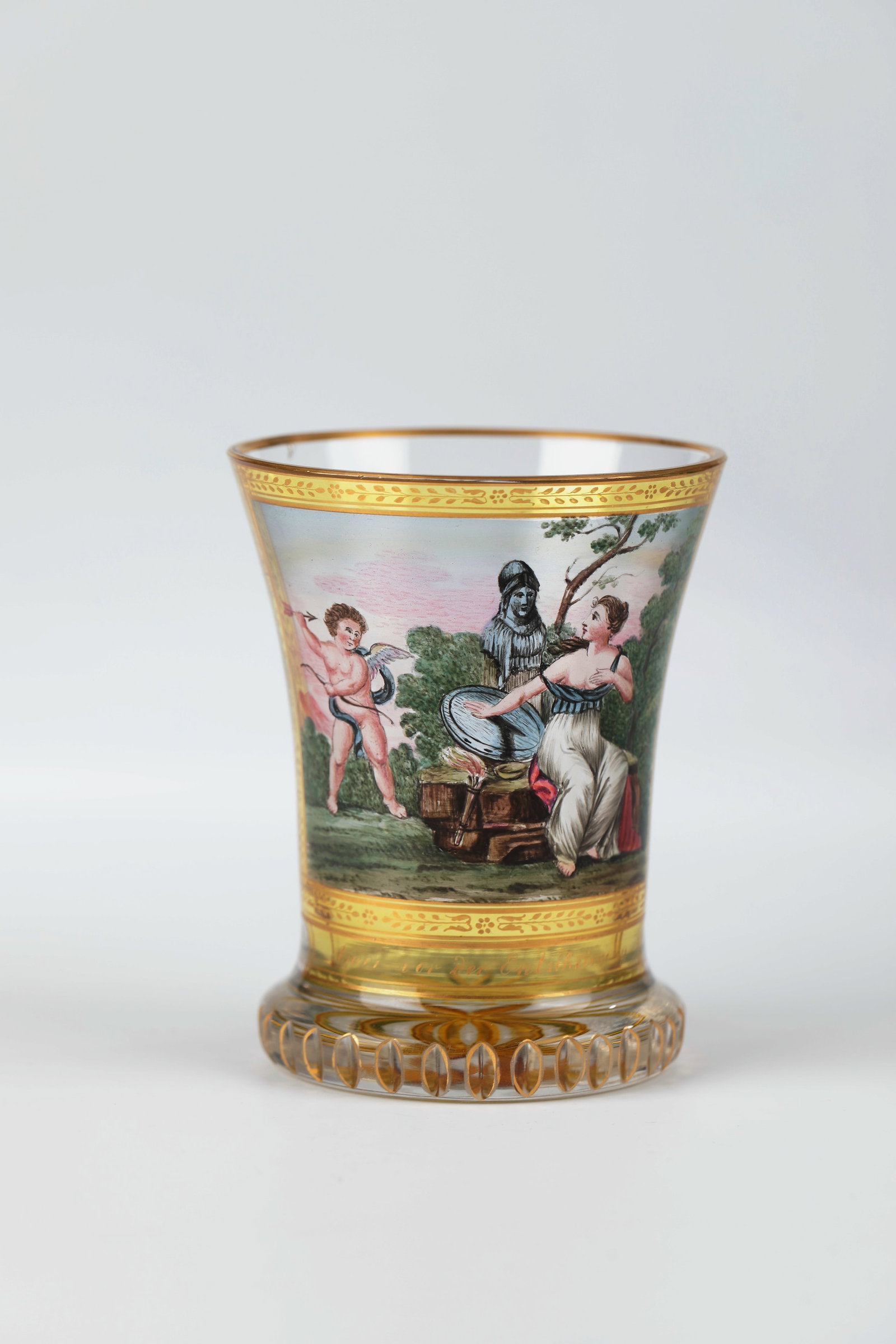 Ranft cup with allegory of subjugated love (after the reconciliation of Minerva and Cupid): Ranft cup with allegory of subjugated love (after the reconciliation of Minerva and Cupid) Anton Kothgasser, Vienna around 1820 Colourless glass with yellow-stained notched star at the bottom. Ranft w