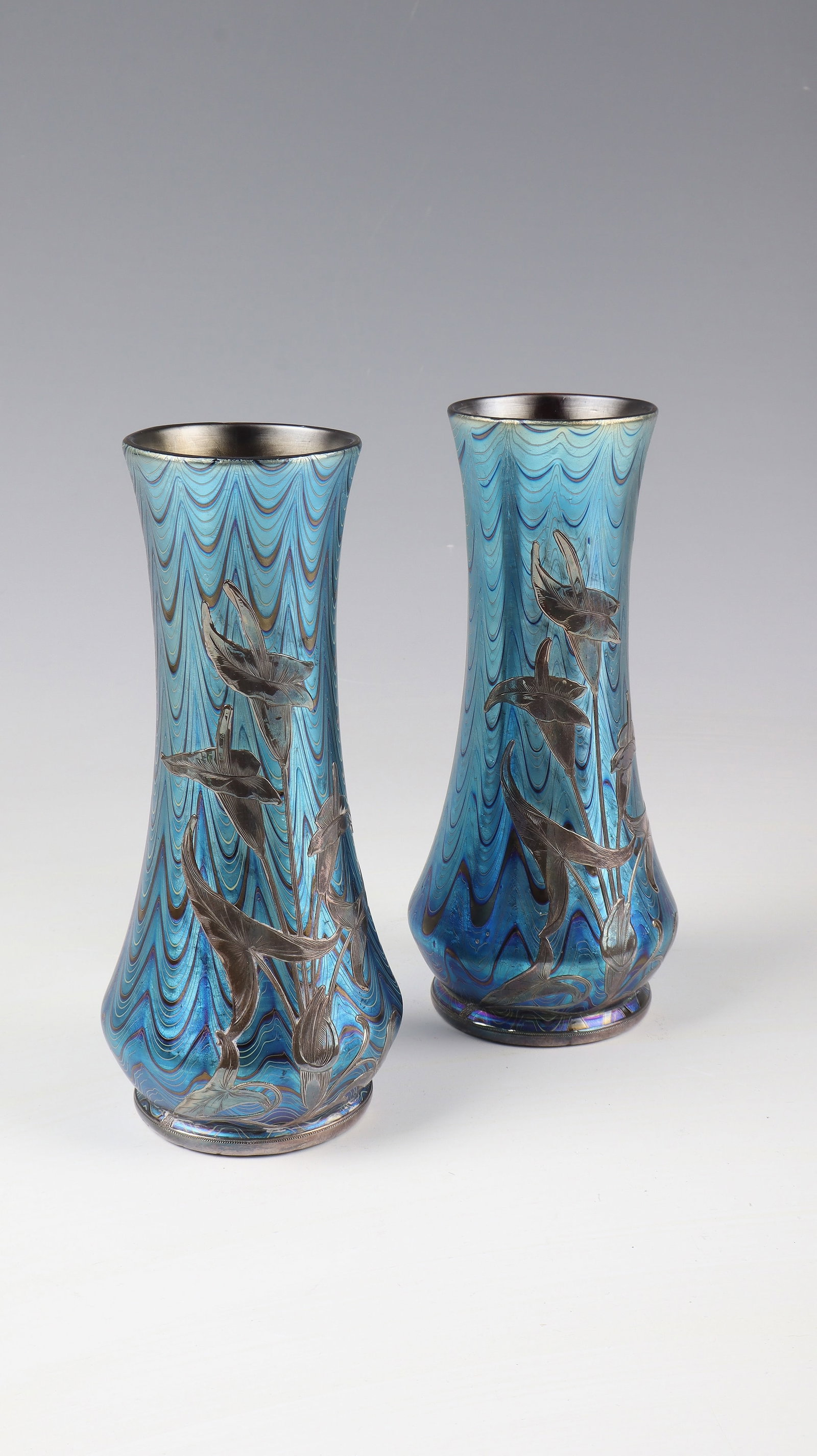 Pair of vases ''ruby phenomenon Gre 6893'' with galvanized fine silver - décor (1 of 2)
