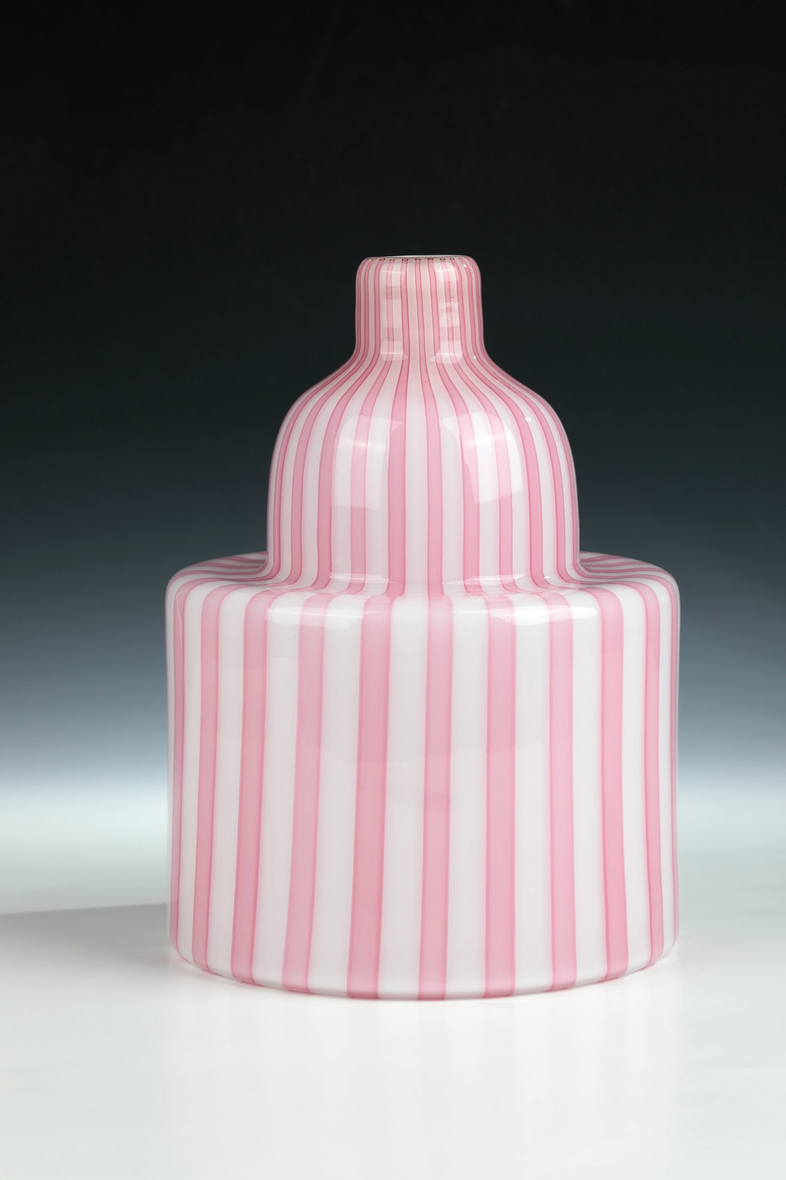 Vase object ''Berito'' (1 of 1)