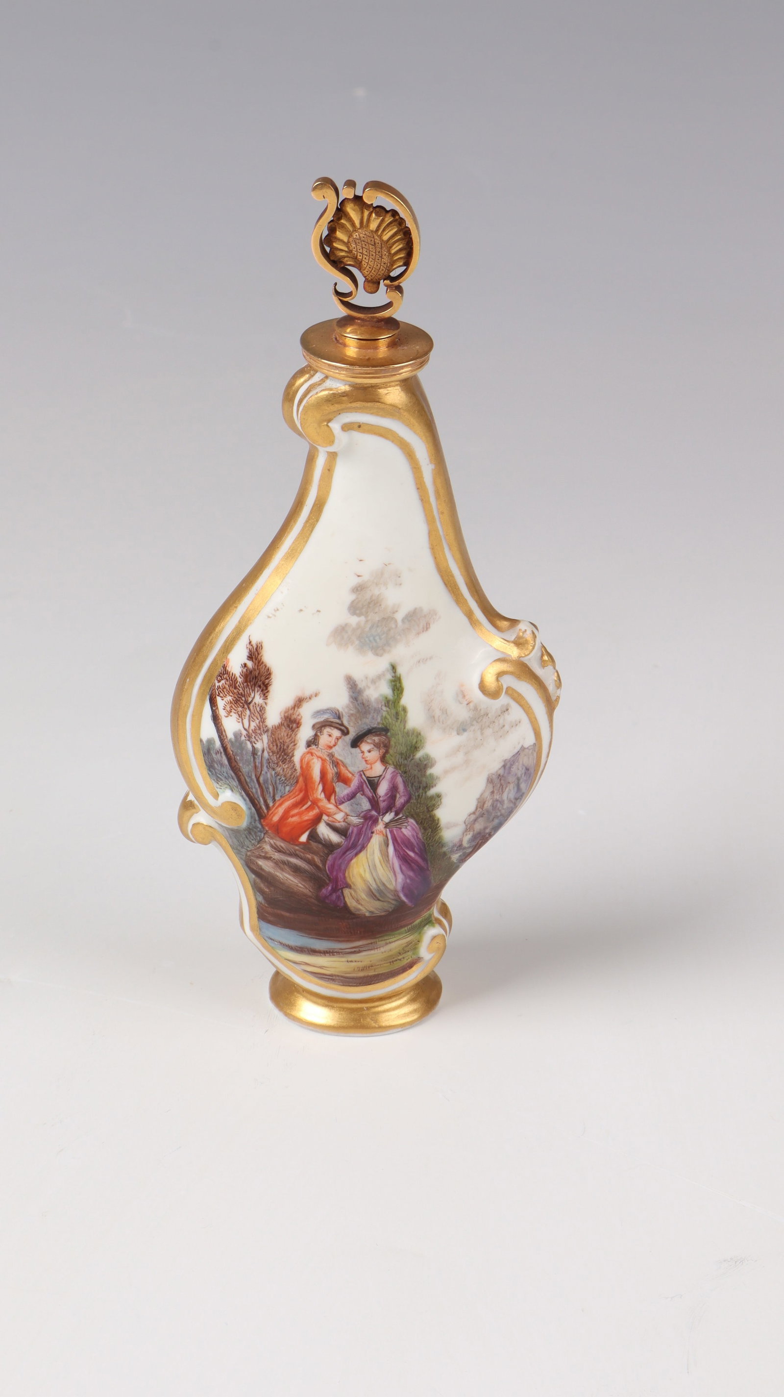 Bottle: Bottle Meissen, c. 1740 porcelain. Curved form, finely painted polychrome genre scene on the front and back. Gold staffage. Blue sword mark. With gold-plated mount with stopper. H. 13 cm.