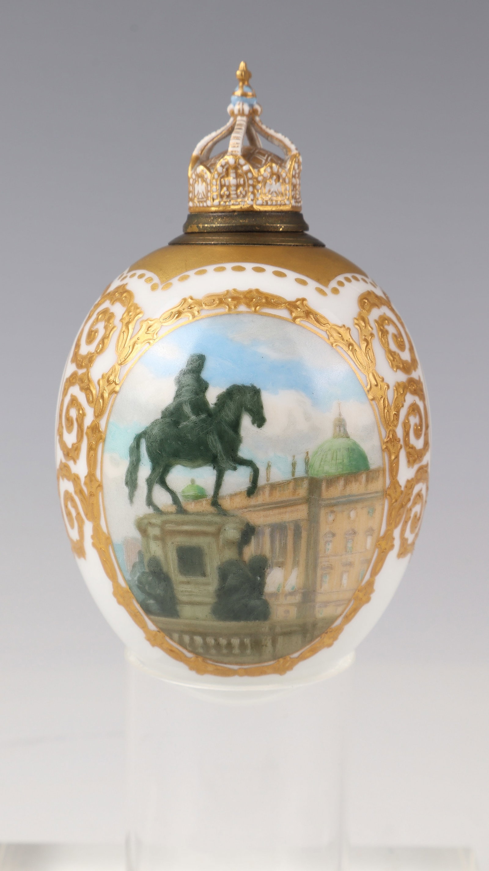 Egg-shaped porcelain bottle with statue of the Great Elector and imperial monogram W II: Egg-shaped porcelain bottle with statue of the Great Elector and imperial monogram W II Royal Porcelain Manufactory, Berlin, c. 1900 Execution in very fine, polychrome painting and relief gold. The vi