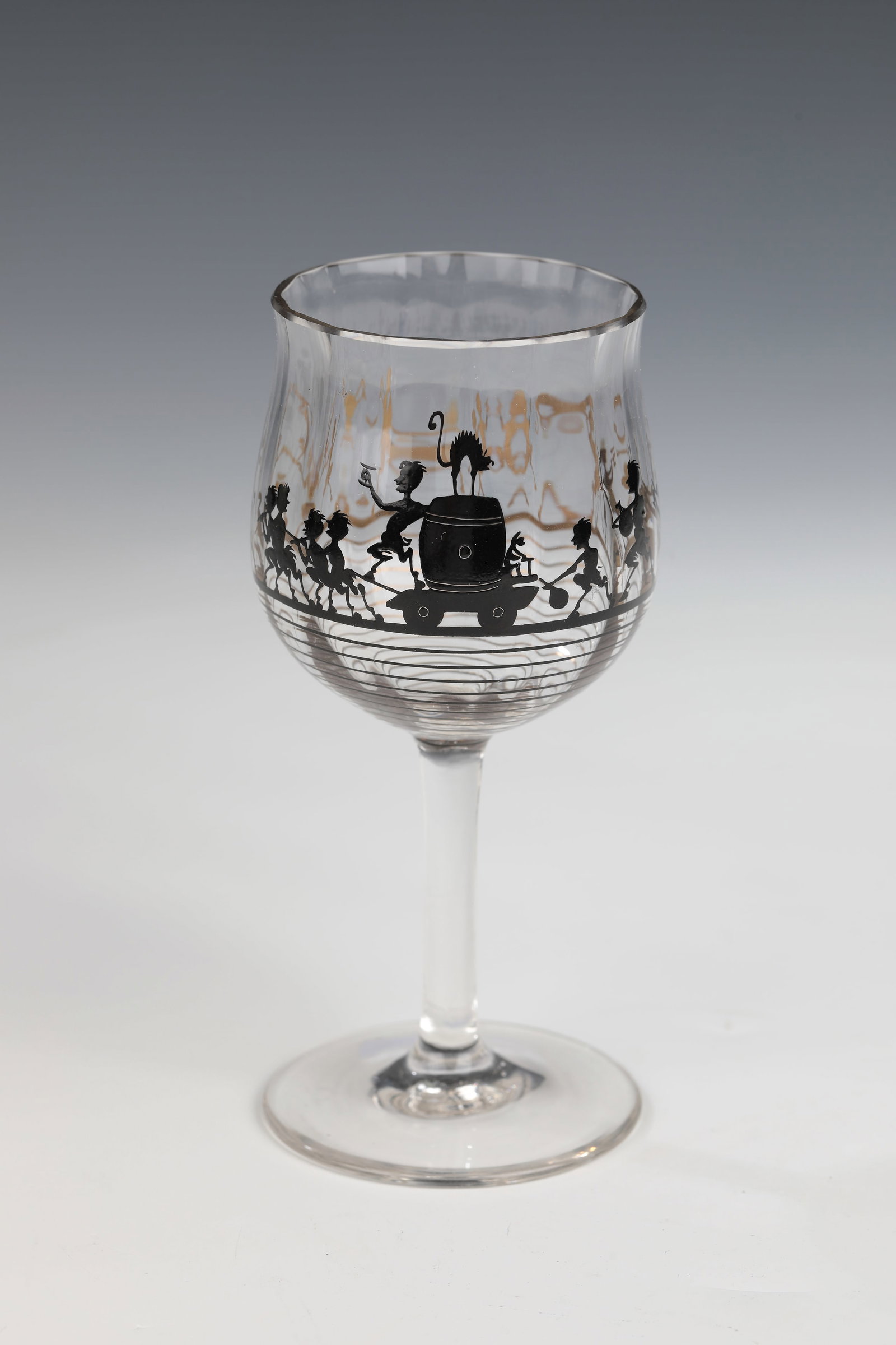 Liqueur glass: Liqueur glass Friedrich Pietsch, Steinschönau Technical School, around 1915 Colourless, longitudinally blown glass with black solder painting. Round, flat foot, high slender shaft, bullied cuppa