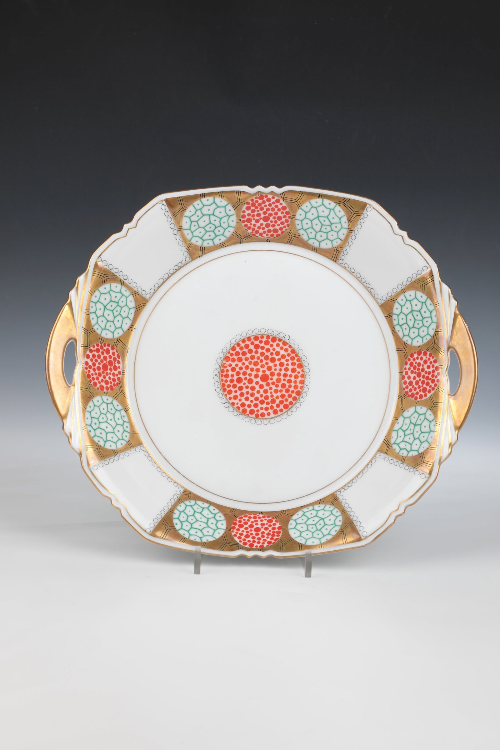 Offering plate (1 of 1)