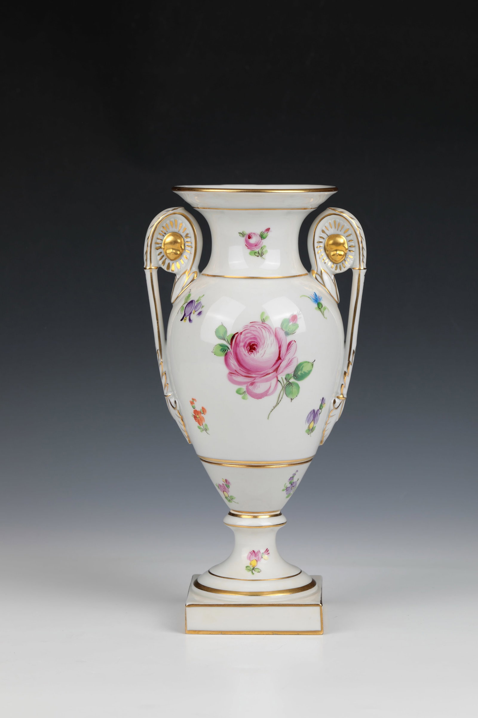 Amphora vase (1 of 1)