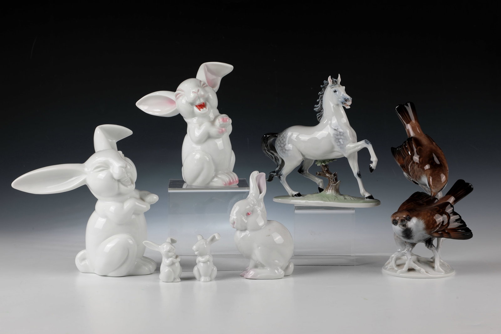 Mixed Lot of Seven Porcelain Figurines (1 of 1)