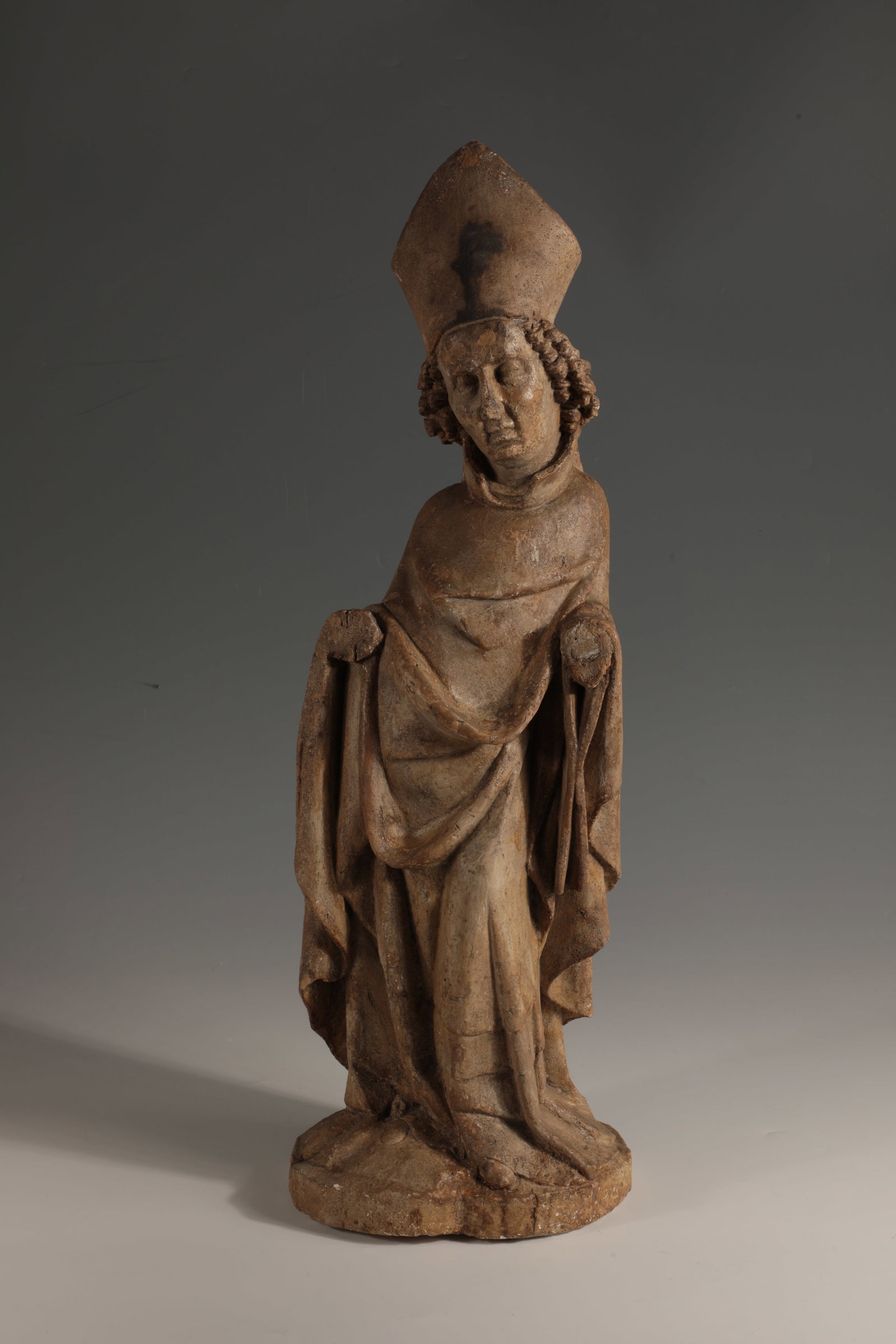 Sculpture Bishop with Mitre (based on the late Gothic model) (1 of 1)