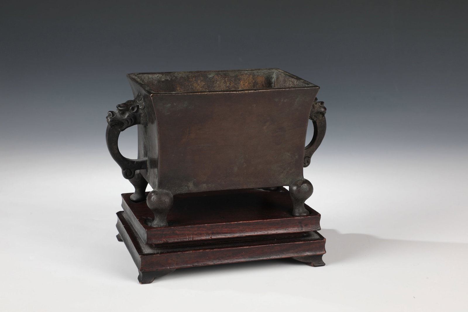 Sacrificial vessel / incense burner (1 of 2)