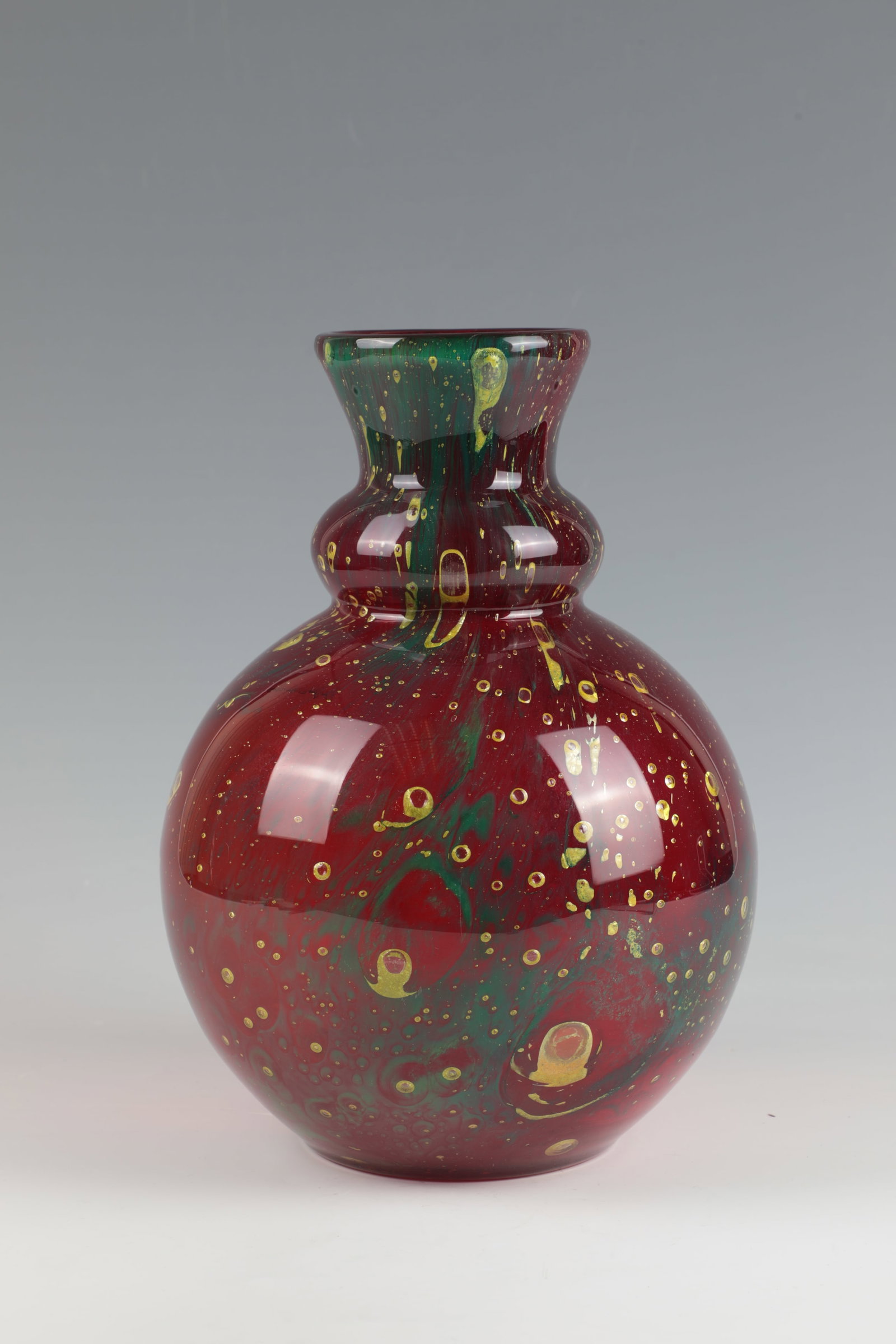Vase ''Ikora Crystal'': Vase ''Ikora Crystal'' Karl Wiedmann (decorative technique), WMF, Geislingen, around 1934 Colourless glass with colour and oxide melting between the layers. H. 29 cm Vase ''Ikora-Kristall'' Karl Wiedm