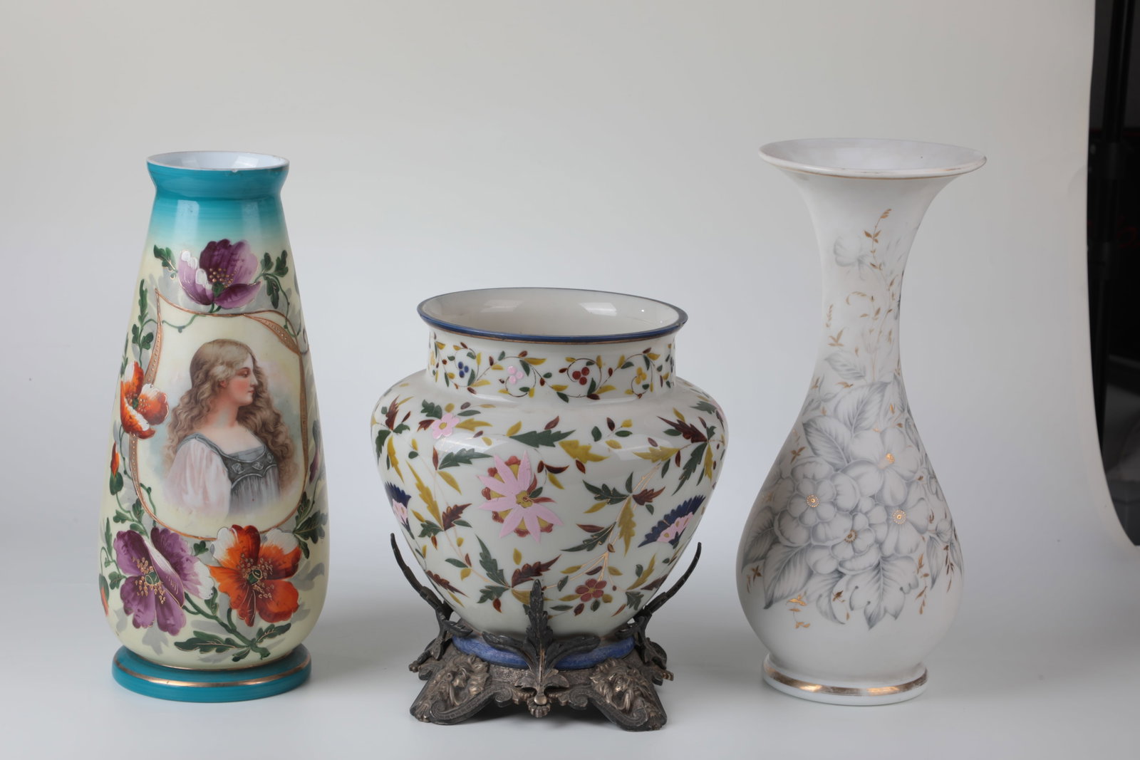 Mixed Lot of 3 Frosted Glass Vases: Mixed lot of 3 frosted glass vases, Bohemia, 19th century, club-shaped wall frontal with floral decoration in grey enamel colour and gold painting. H. 37.5 cm Large vase with circumferential,