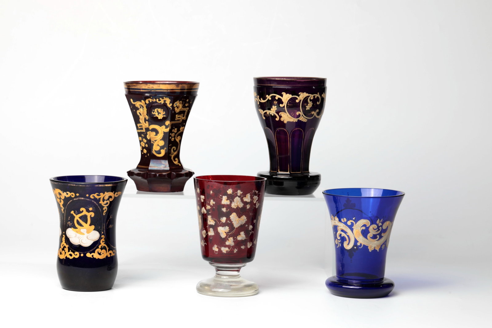 Mixed lot of five Biedermeier glasses - 2