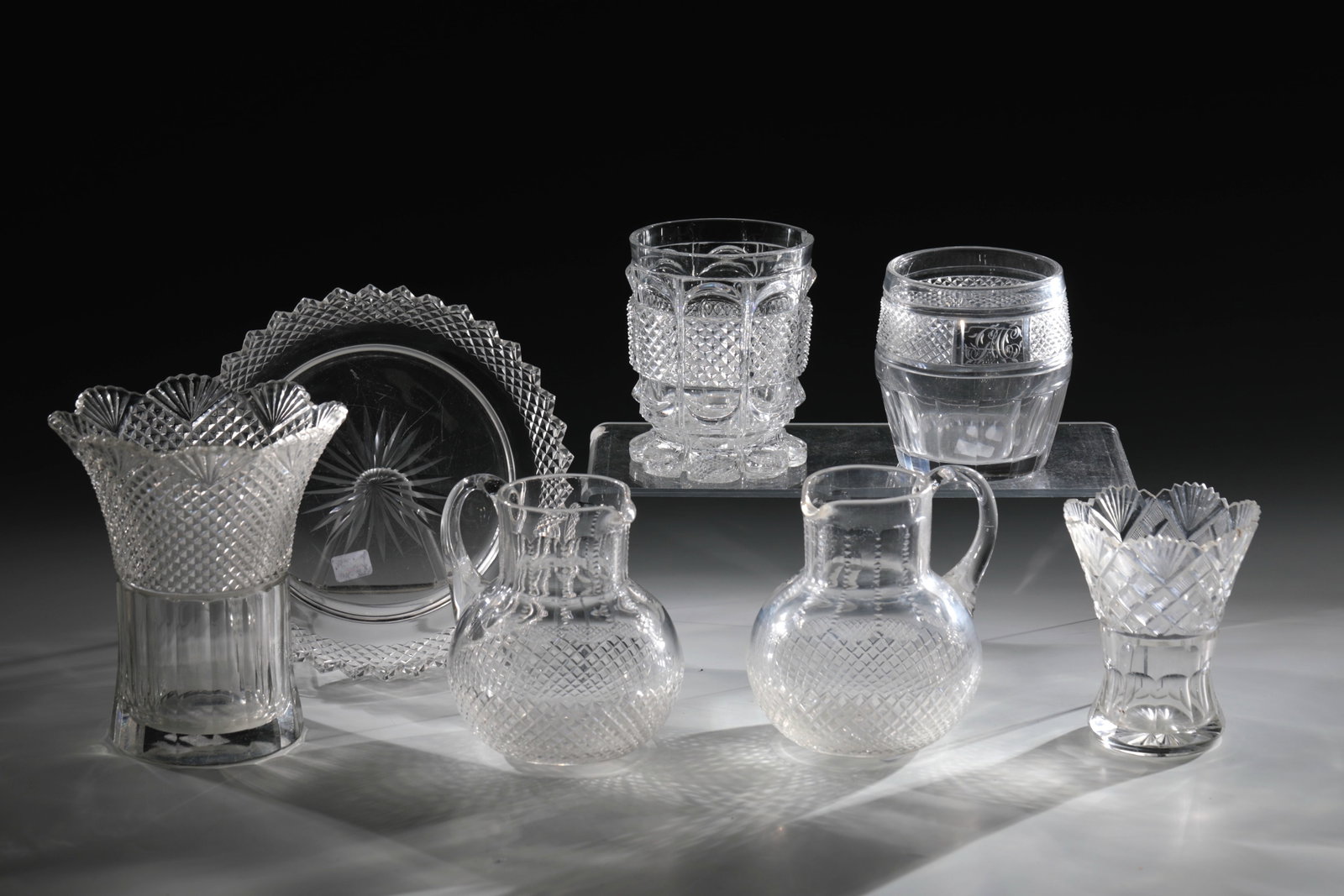 Mixed Lot of Seven Parts Glass (1 of 1)