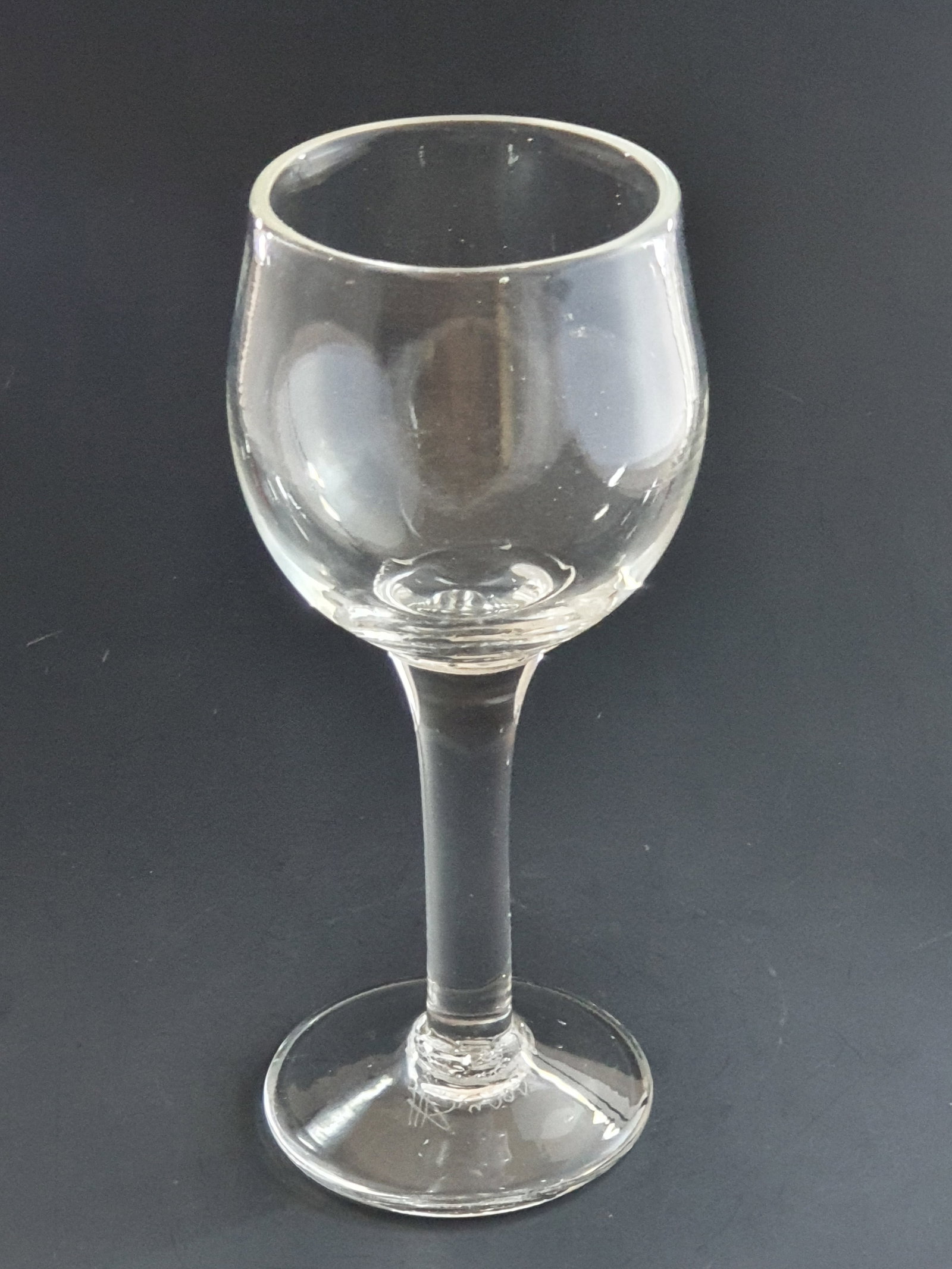 Mixed Lot of Five Glass Objects - 4