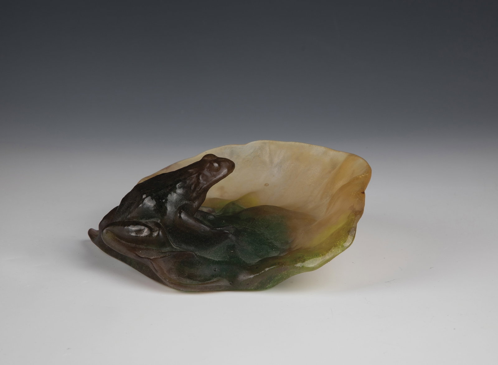 Leaf Bowl ''Grenouille'' (1 of 2)