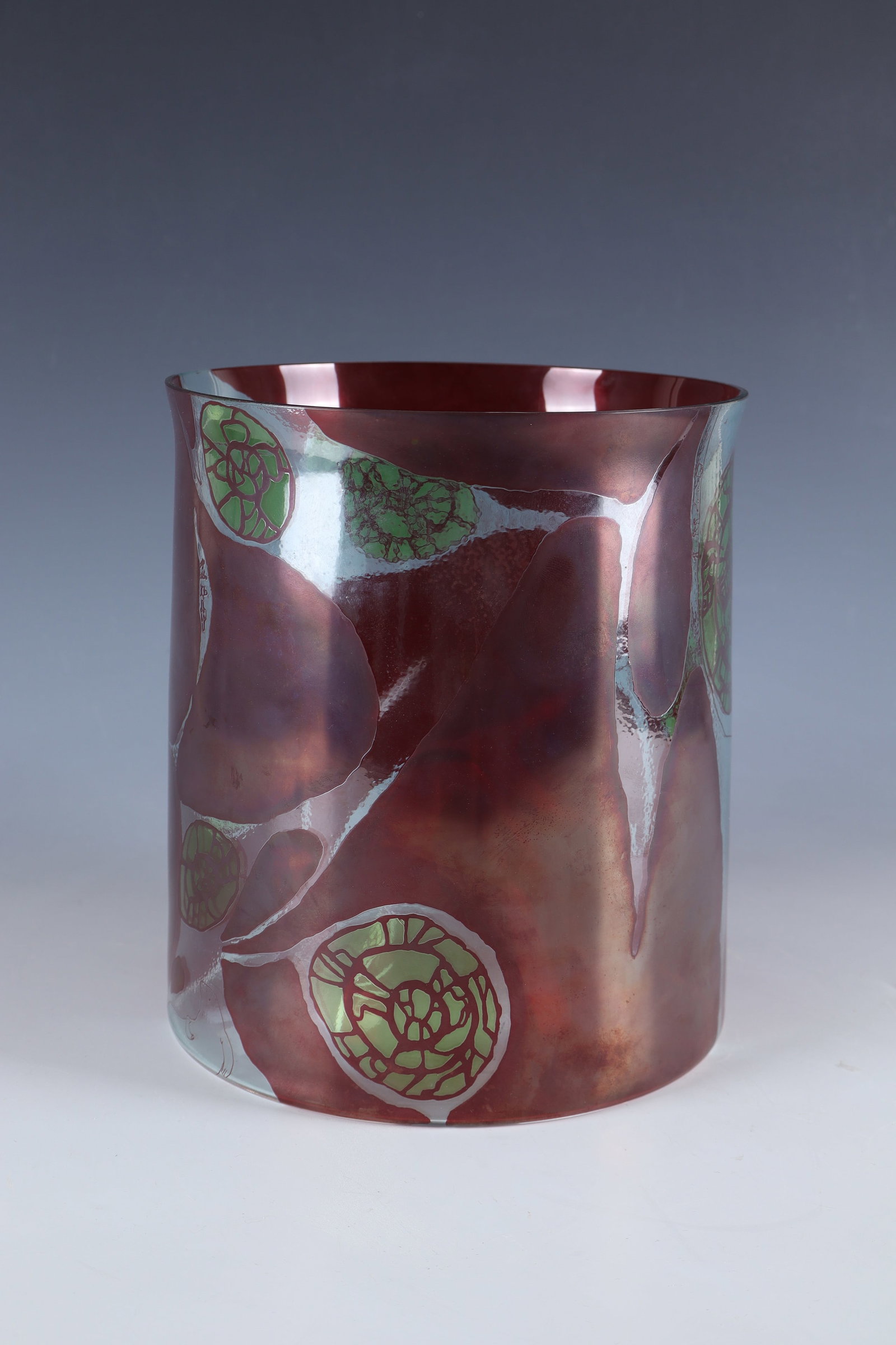 Cylinder vase: Cylinder vase Lenka Hradecká, Steinschönau School of Glass, 2003 Colourless glass, flat-etched and coloured enamelled décor. Original sticker of the glass school. H. 22 cm.
