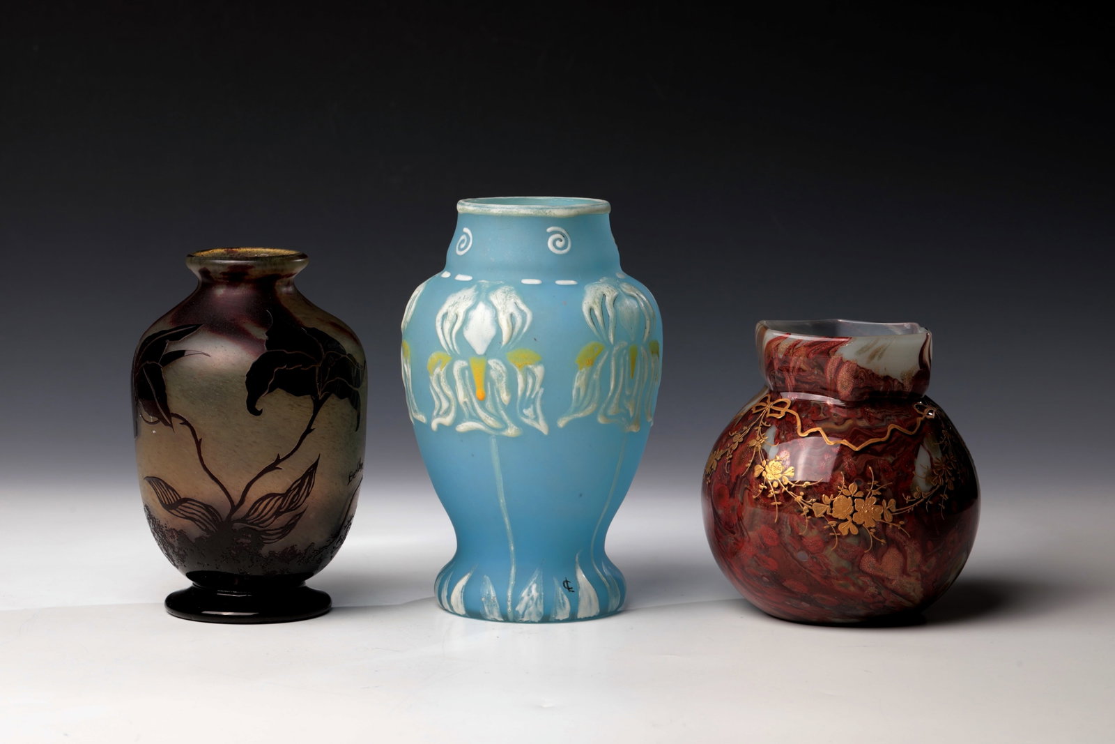 Mixed lot of three vases (1 of 5)