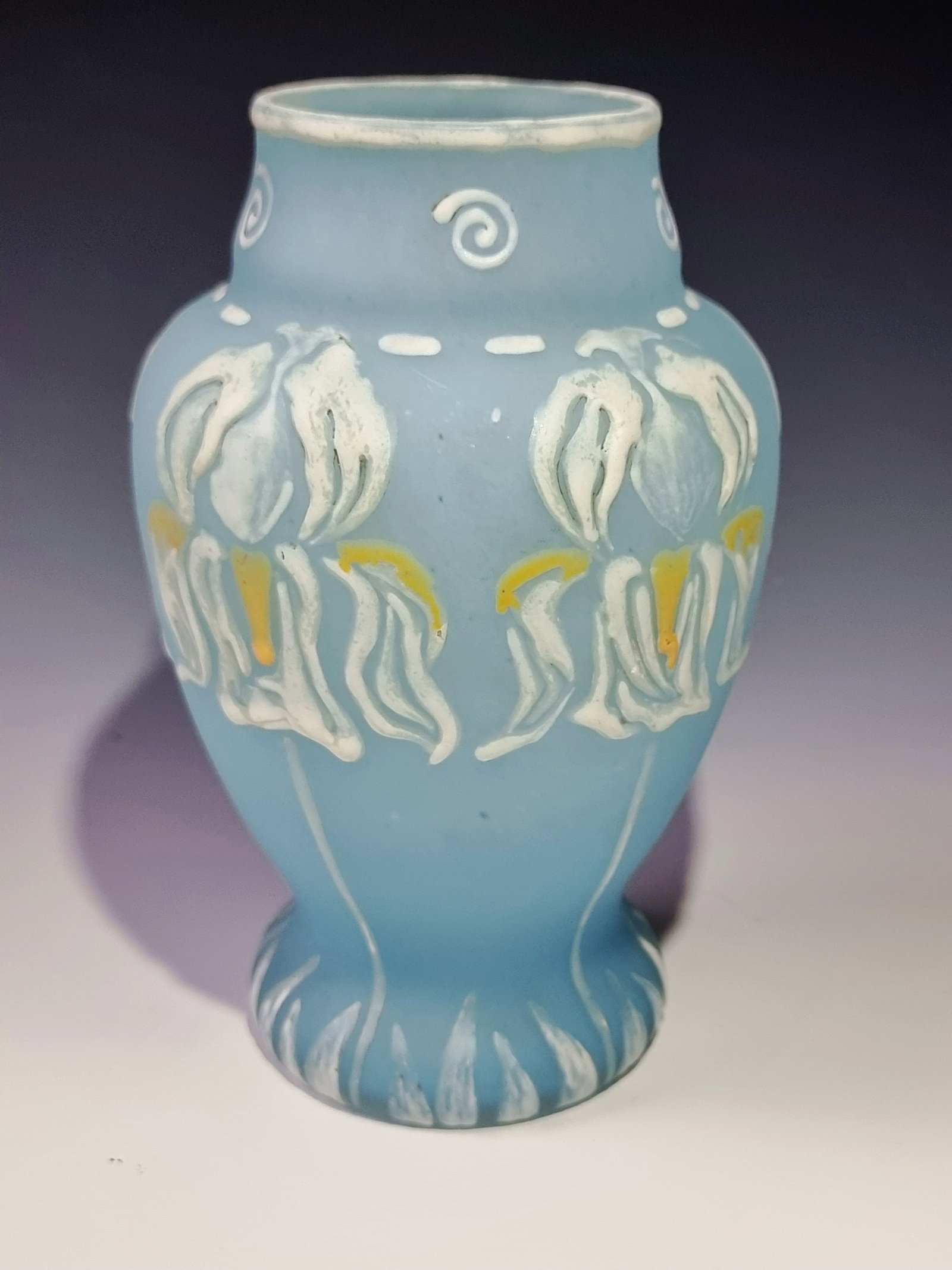 Mixed lot of three vases - 2