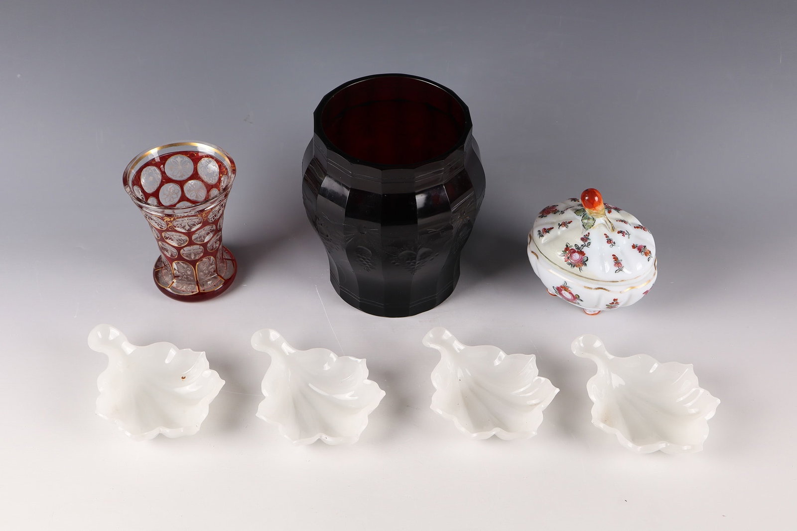 Mixed Lot of Seven Parts Glass - 2
