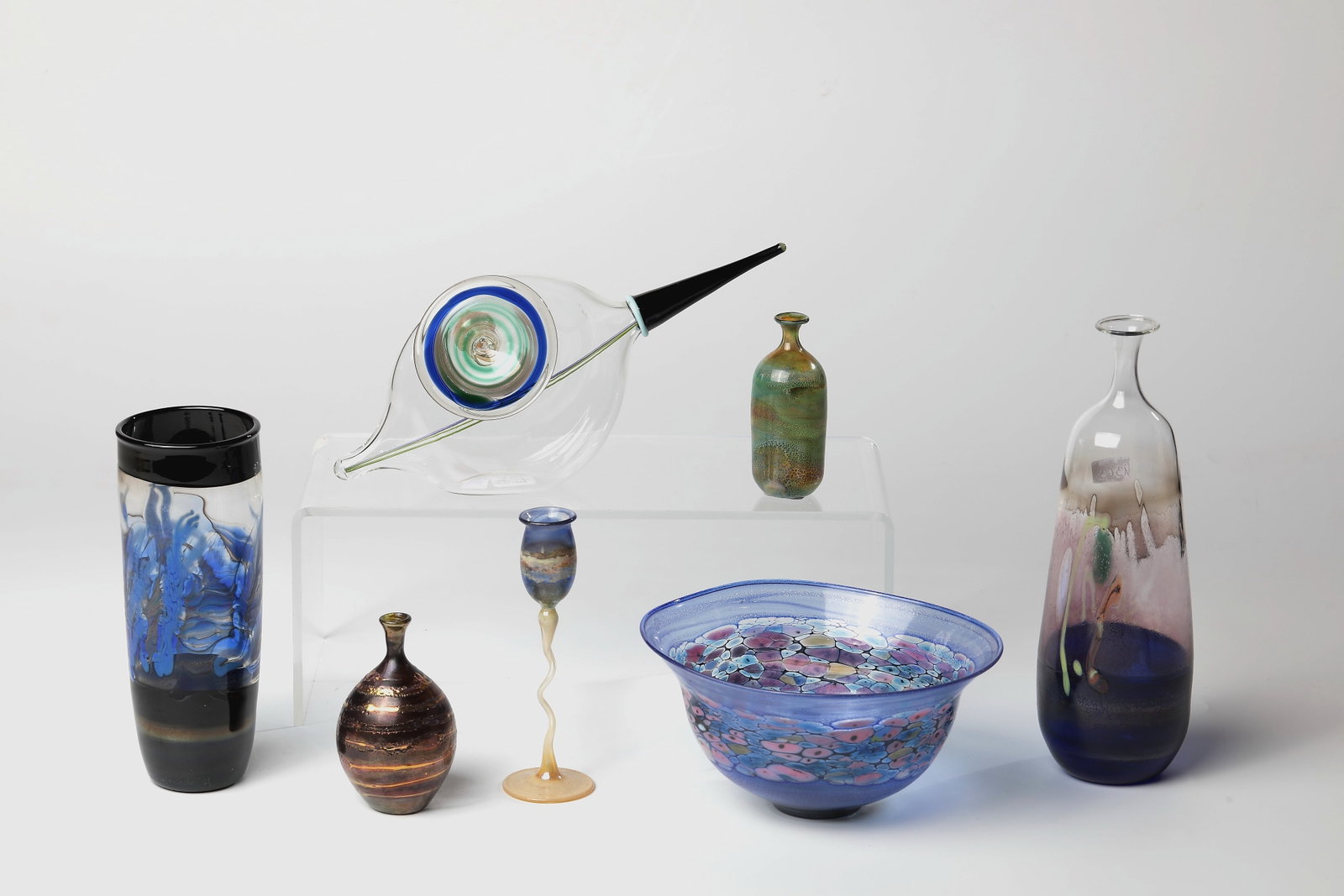 Mixed Lot of Seven Lamp Works: Mixed lot of seven lamp works Bowl: Reinhard Herzog, miniature glasses: Glasblerei Schmid, 1984 and Dieter Schneider, 1989 and 1991 Glass blown in front of the lamp with polychrome inclusions. Signed