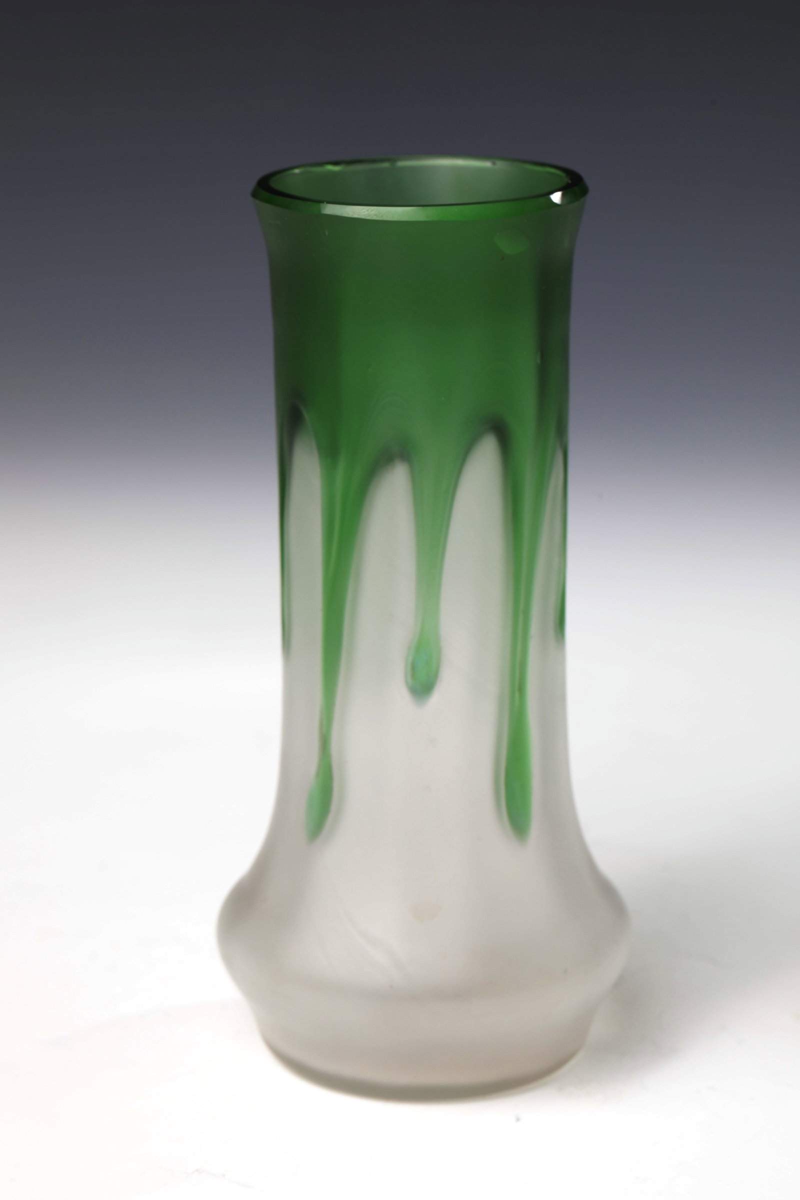 Mixed Lot of Five Vases - 6