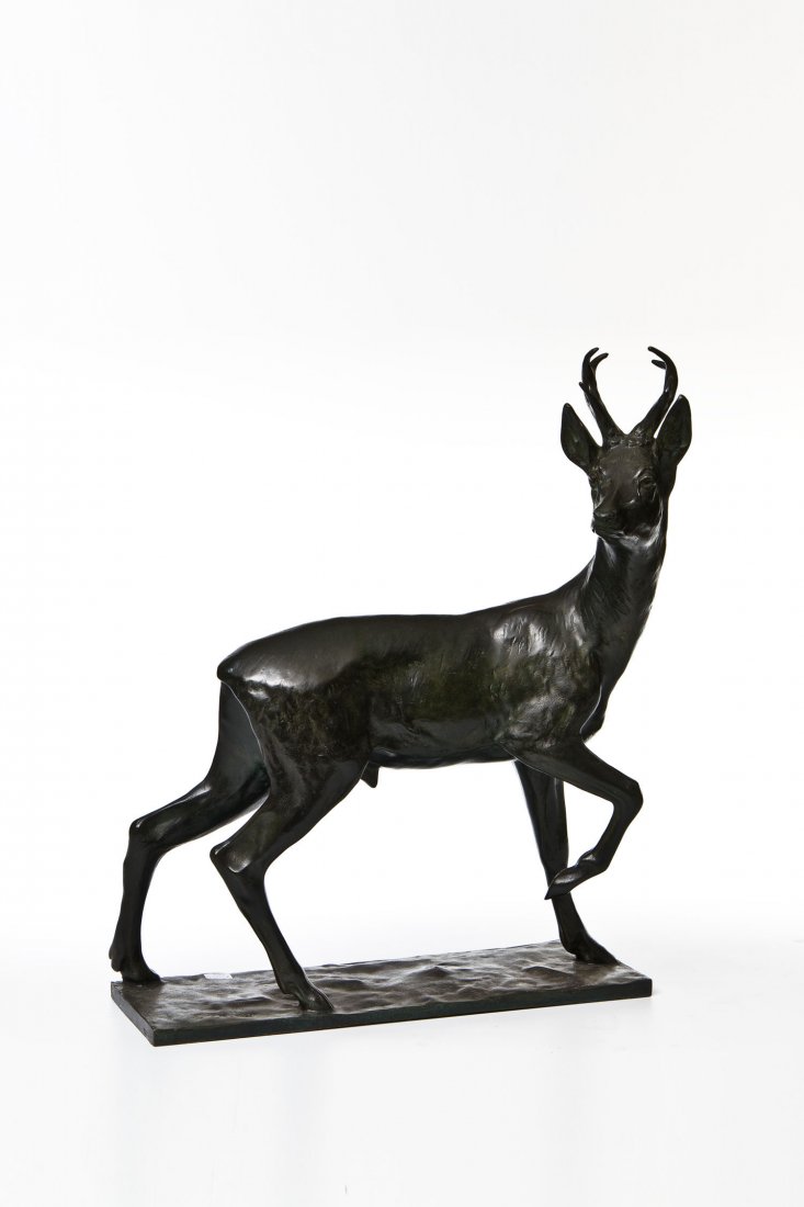 Fritz Diller: Fritz Diller 1875 Gertjausen/Thüringen - 1945 München Rehbock. Galvanoguß. Auf rechteckiger Plinthe bez. ''F. Diller''. H. 44 cm Fritz Diller 1875 Gertjausen/Thüringen - 1945 München Rehbock. Gal