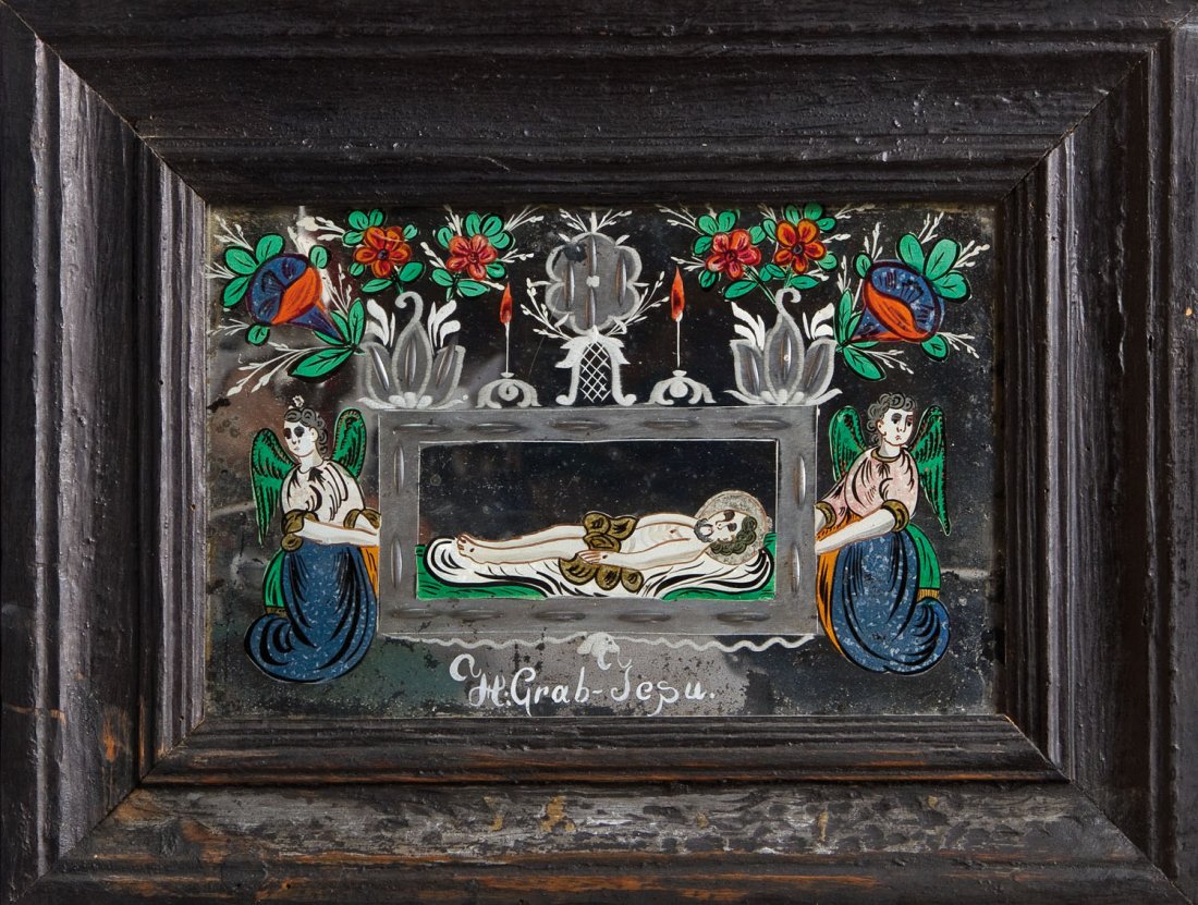 Verspiegeltes Schliffbild ''H: Grab-Jesu'': Verspiegeltes Schliffbild ''H: Grab-Jesu'' Böhmen oder Bayerischer Wald, um 1800 Sarkophagähnliches Grab geschliffen, der Leichnam Jesu, die wachenden Engel und die dekorativen Blütenzweige sind in
