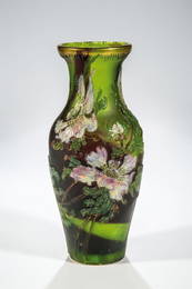 Bedeutende Vase mit Anemone