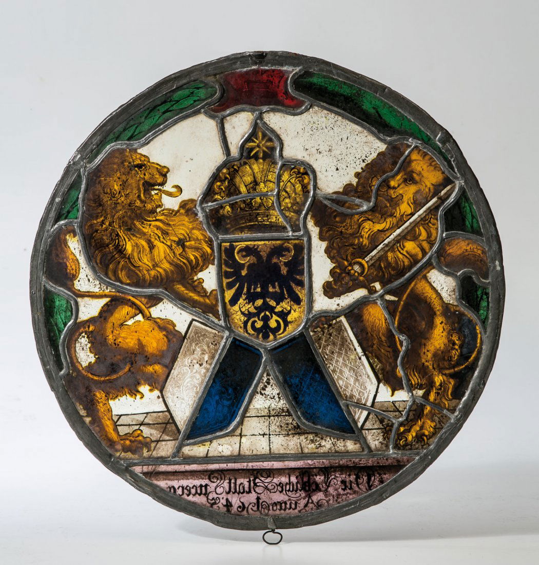 Bleiverglasung mit Wappen von Luzern: Bleiverglasung mit Wappen von Luzern Bez. ''Die löbliche Statt Lucern Anno 1645'' Ausgeführt in farblosem, leicht getöntem Glas mit Bemalung in Silbergelb und Schwarzlot bzw. Überfangglas, partiel