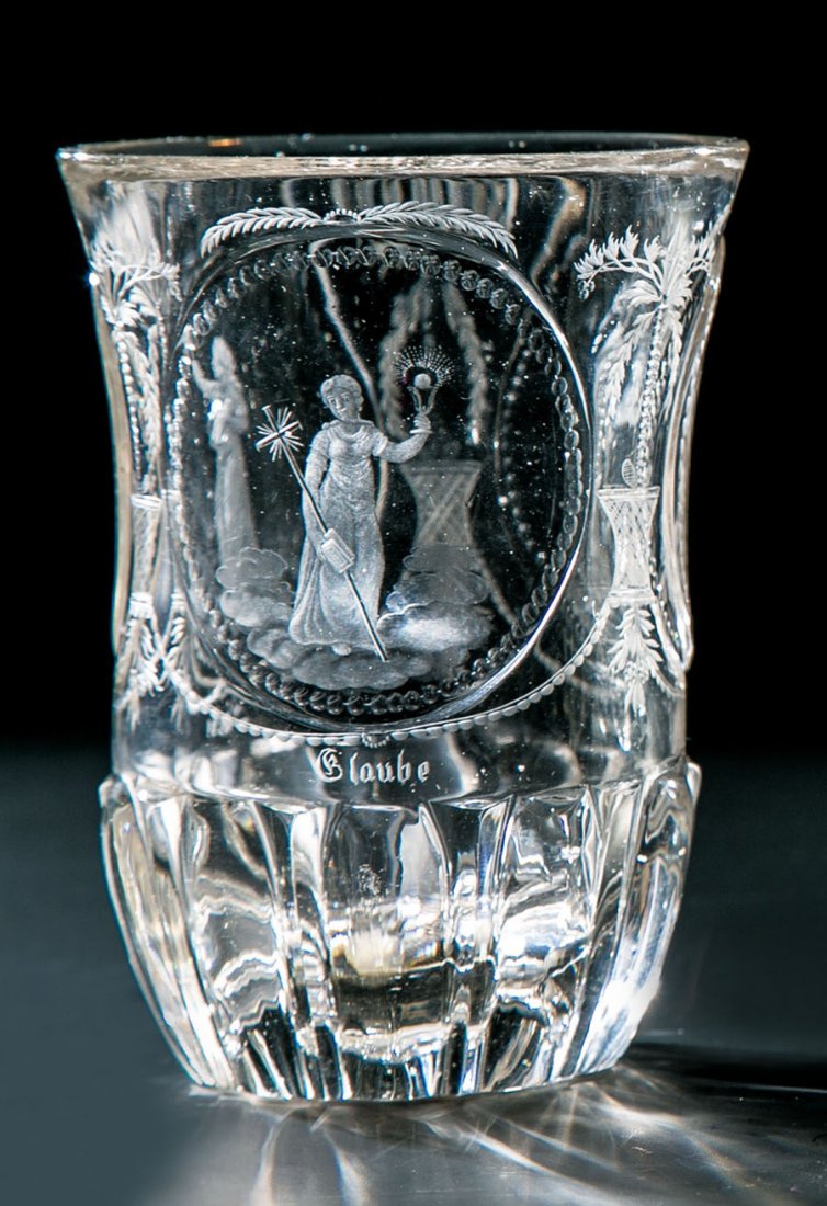 Kuglergraveurbecher mit Allegorien (1 of 1)